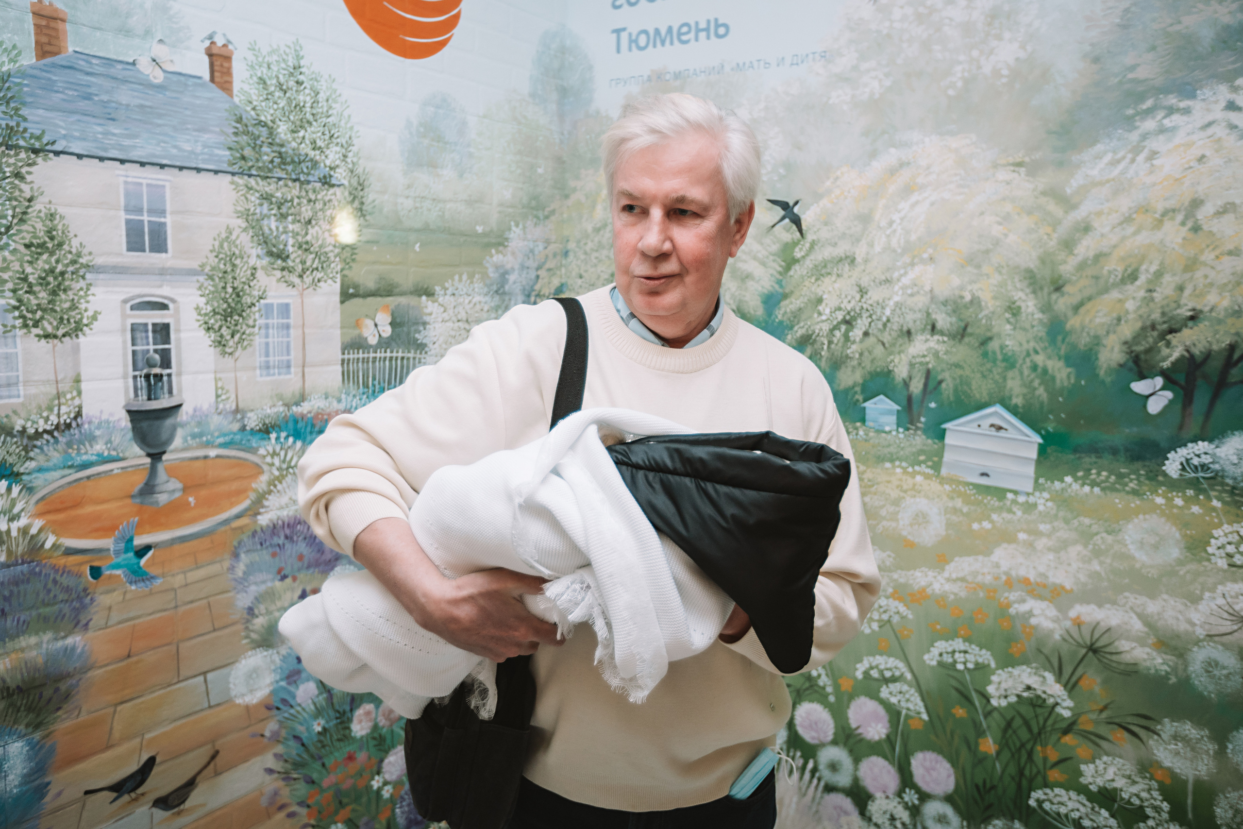 Выписка Мать и Дитя. Семейный фотограф Тюмень, фотограф на роды Салмина Мария