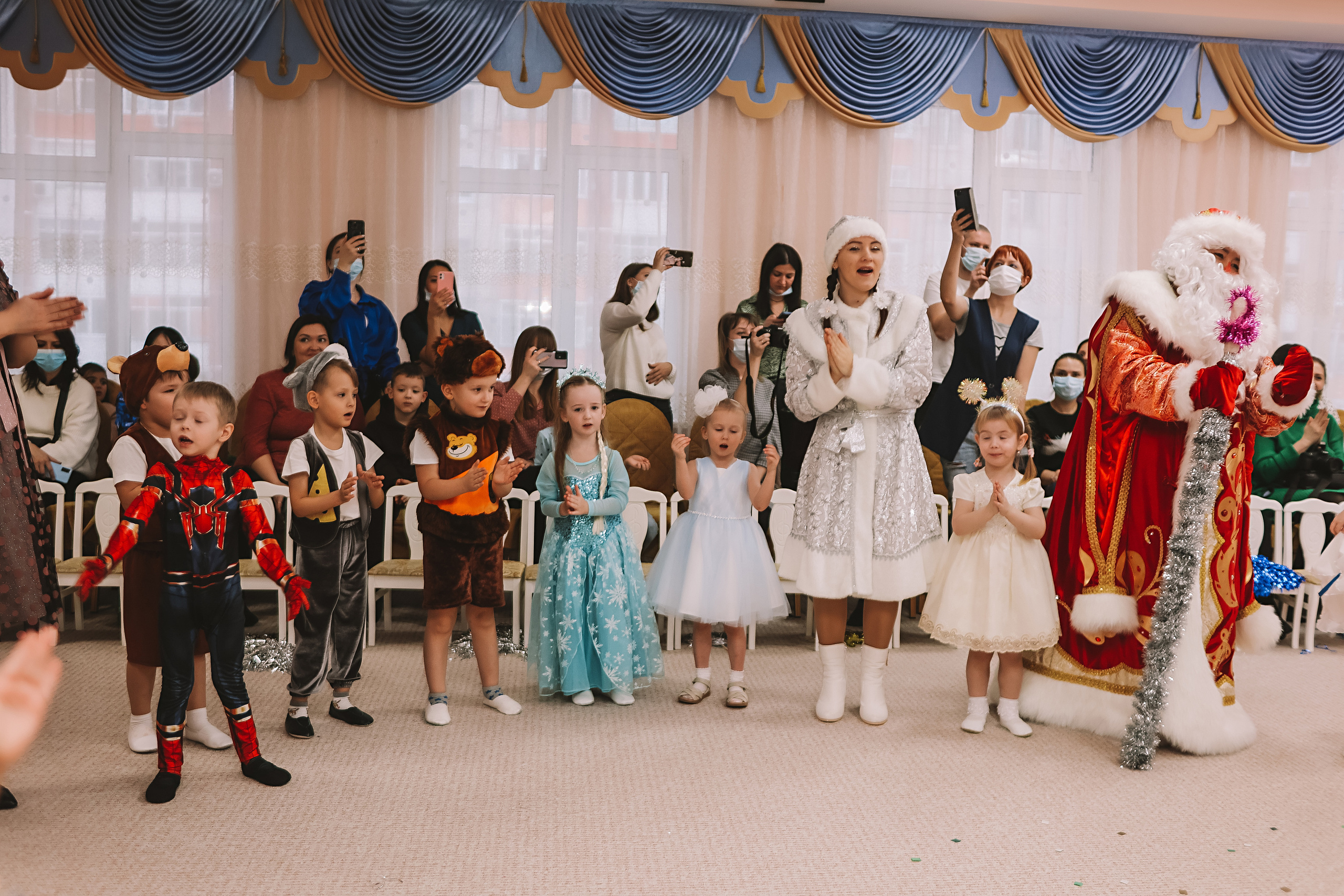 Репортаж новогоднего утренника. Семейный фотограф Тюмень, фотограф на роды Салмина Мария