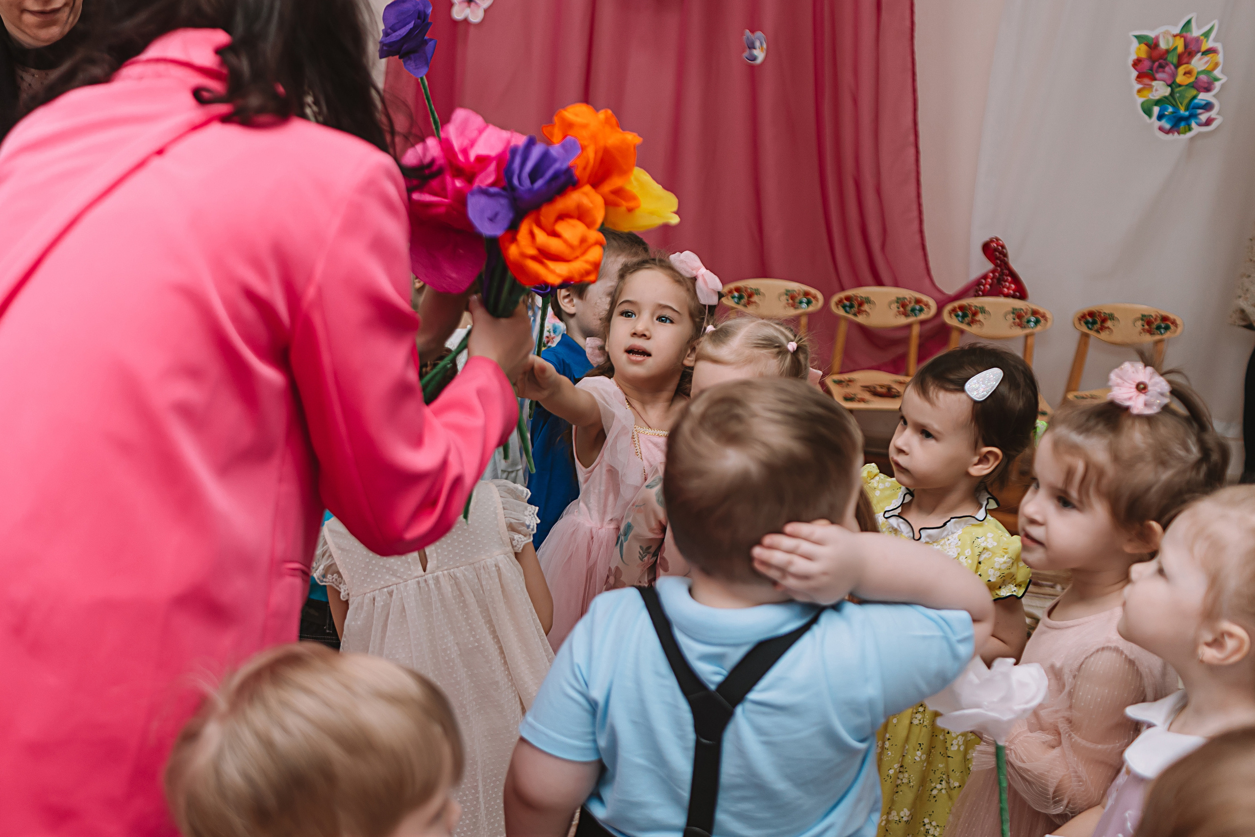 Утренник садик. Семейный фотограф Тюмень, фотограф на роды Салмина Мария