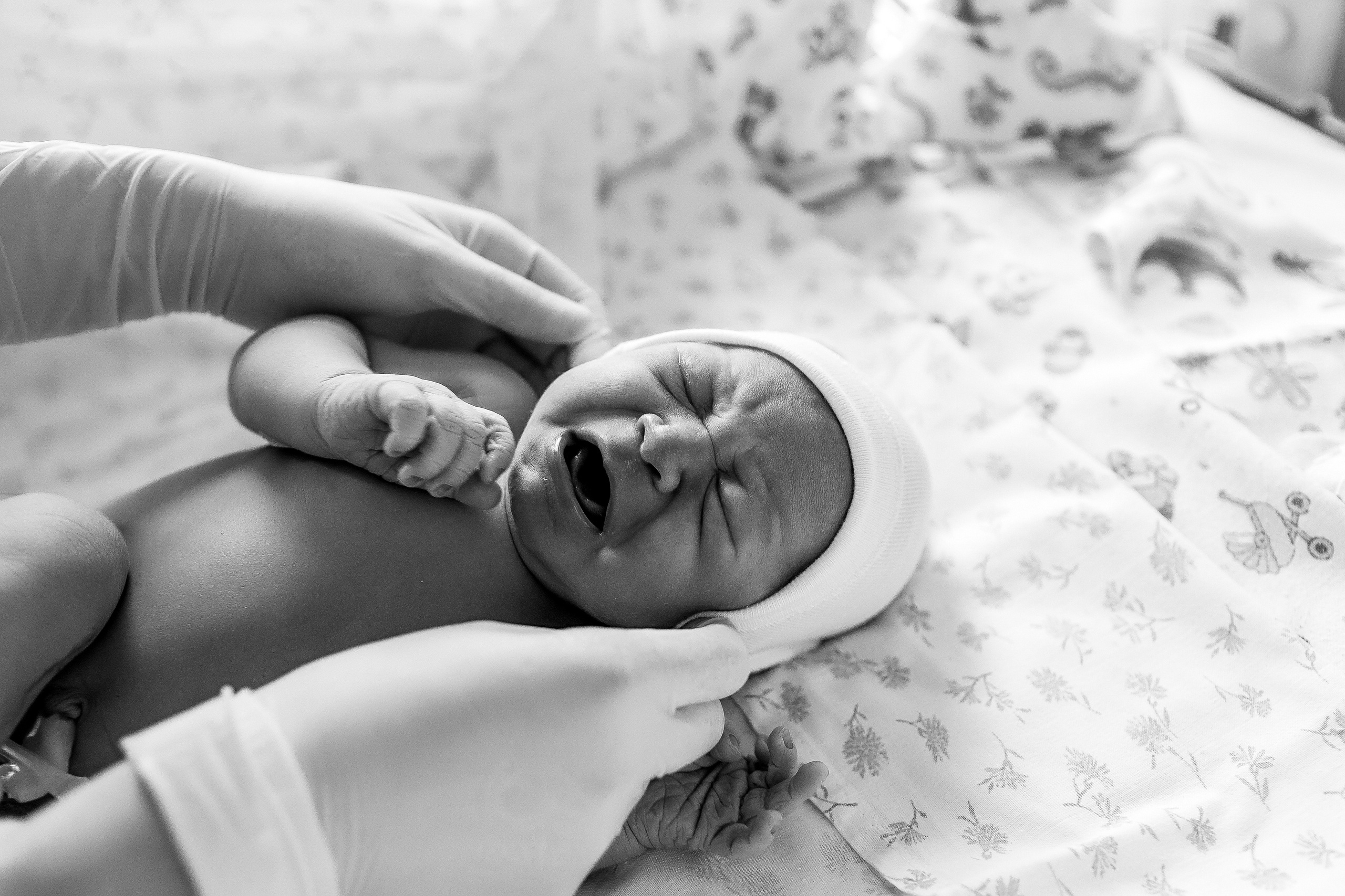 Мать и Дитя. Семейный фотограф Тюмень, фотограф на роды Салмина Мария