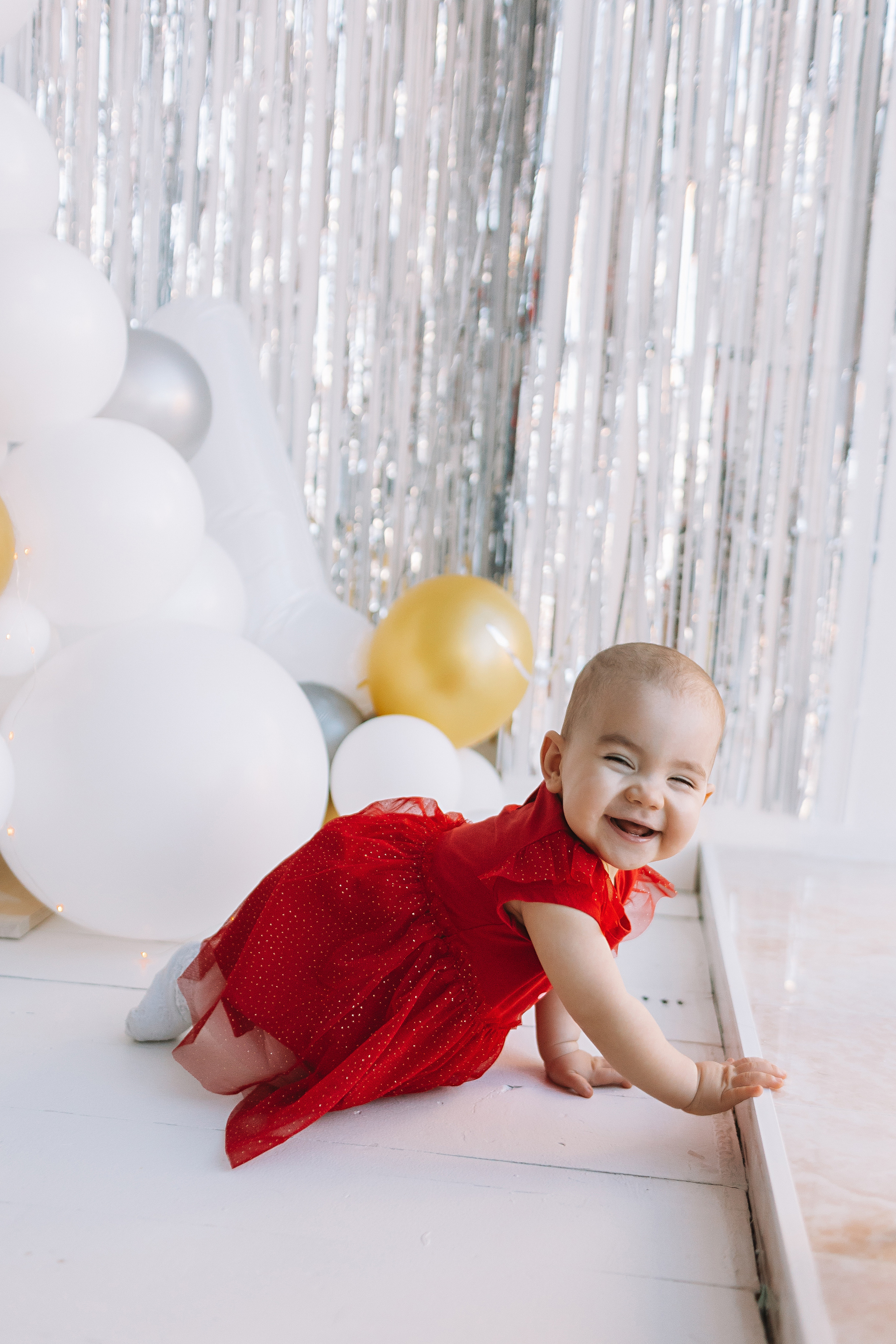 Годик в ВВ студио. Семейный фотограф Тюмень, фотограф на роды Салмина Мария