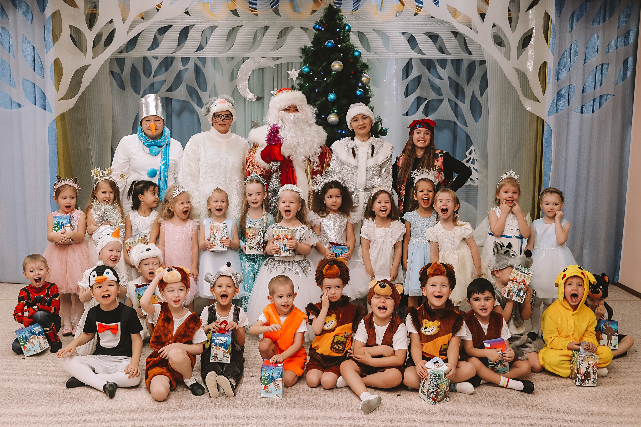 Репортаж новогоднего утренника. Семейный фотограф Тюмень, фотограф на роды Салмина Мария