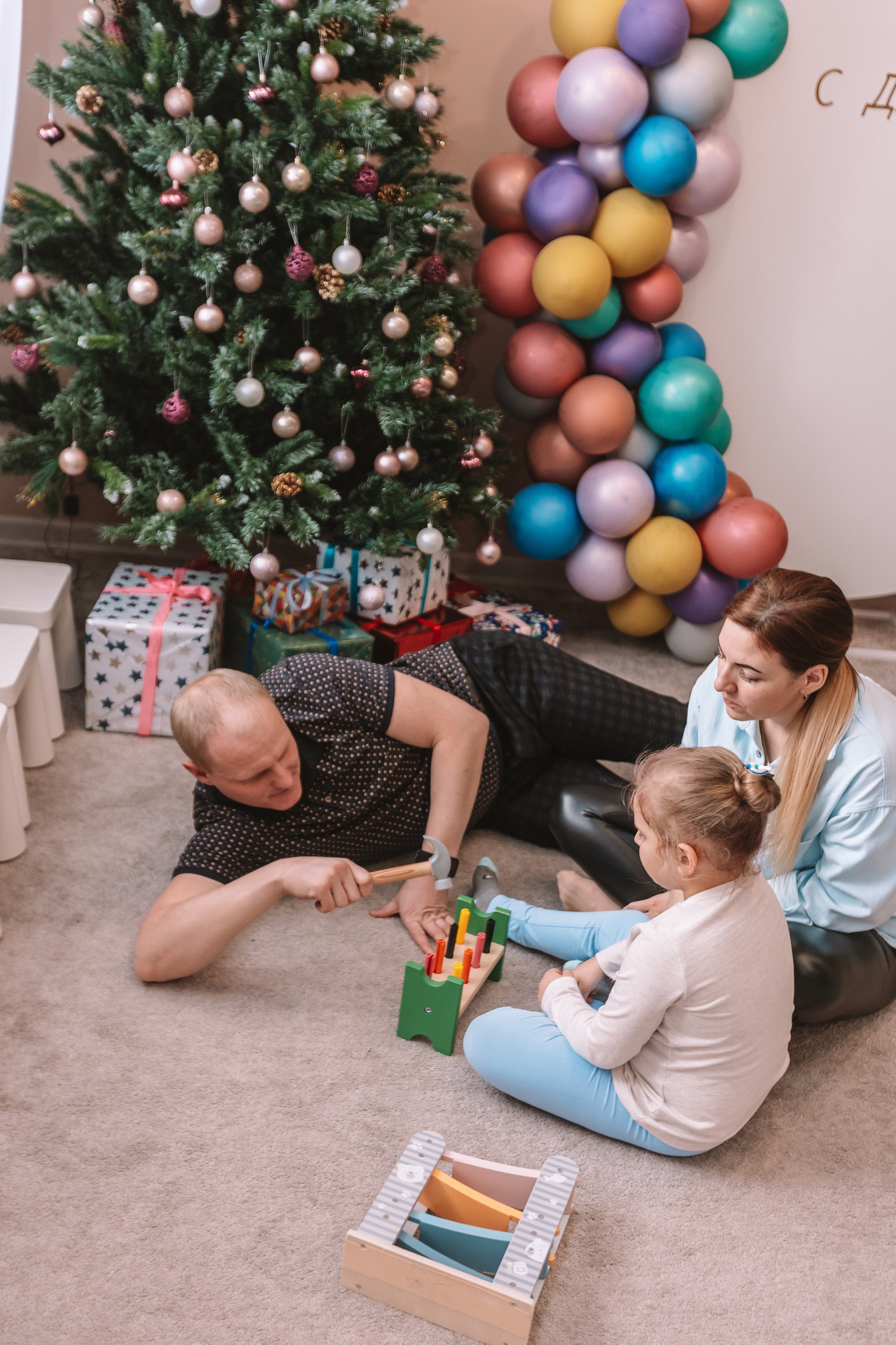 Первый годик в игровой. Семейный фотограф Тюмень, фотограф на роды Салмина Мария