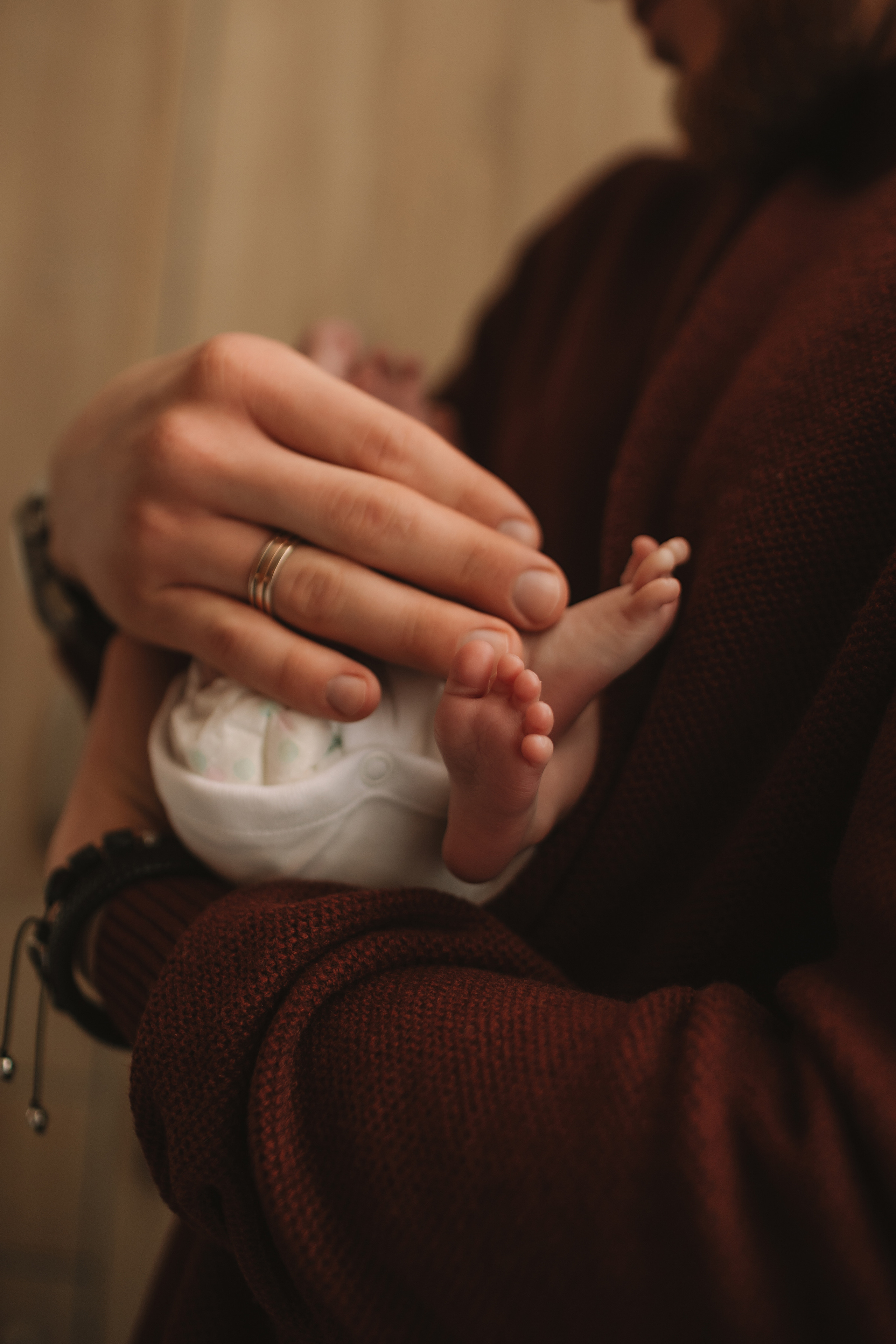 Выписка Мать и Дитя. Семейный фотограф Тюмень, фотограф на роды Салмина Мария