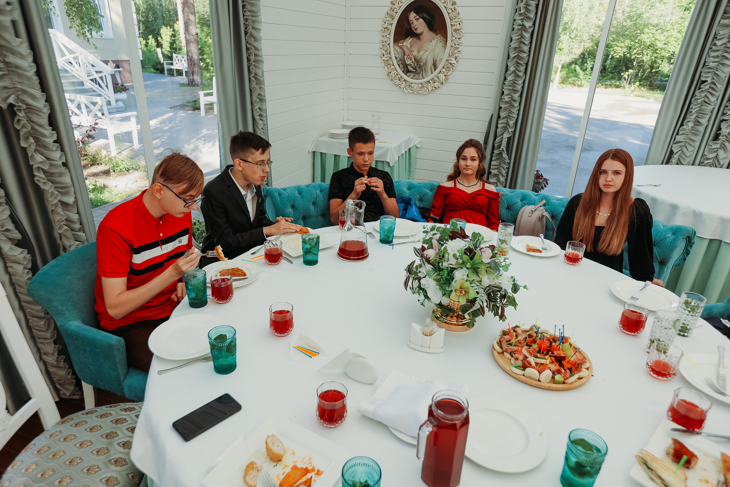 Репортаж выпускного. Семейный фотограф Тюмень, фотограф на роды Салмина Мария
