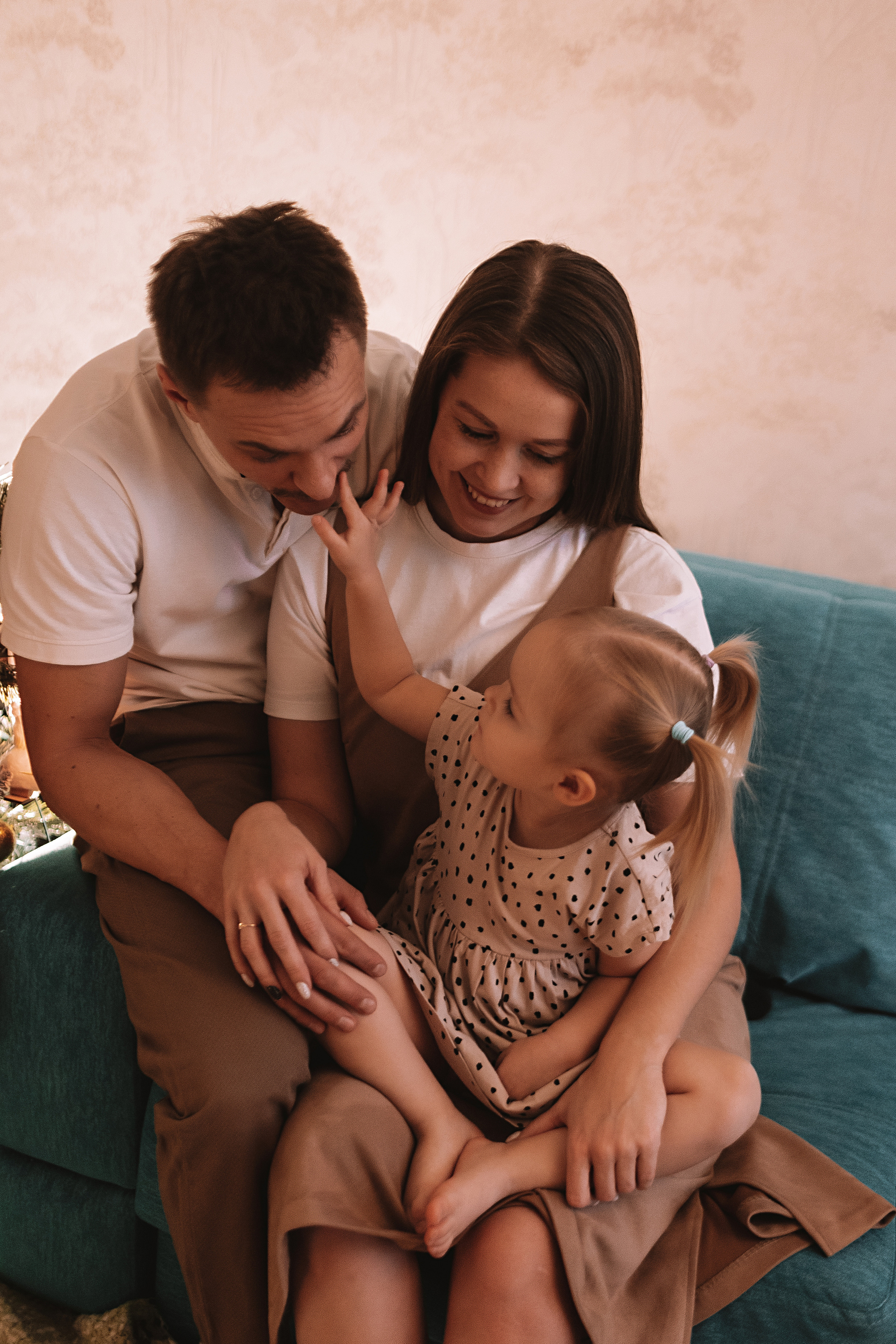 Новогодняя. Семейный фотограф Тюмень, фотограф на роды Салмина Мария