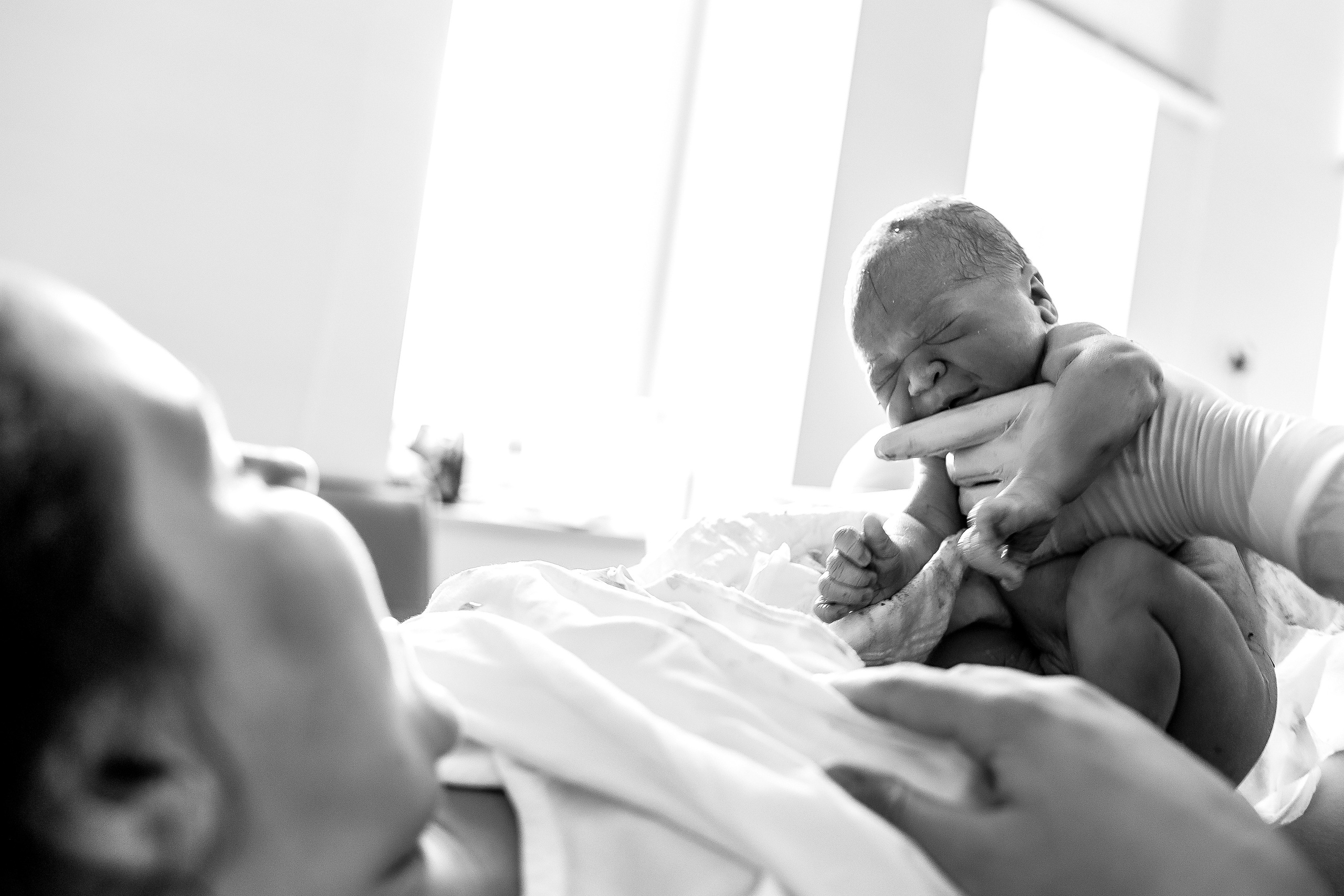 Мать и Дитя. Семейный фотограф Тюмень, фотограф на роды Салмина Мария