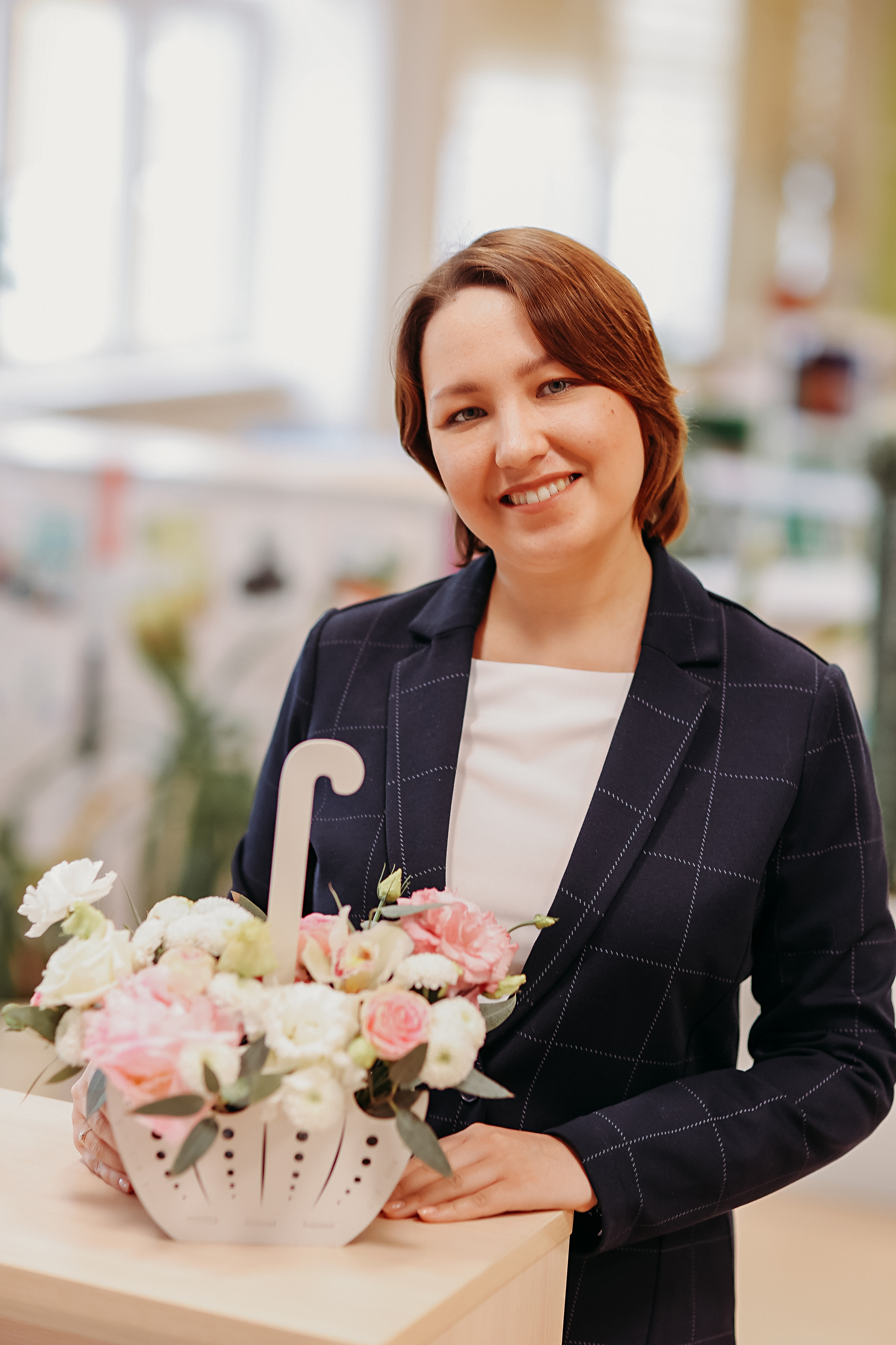 8 класс в библиотеке. Семейный фотограф Тюмень, фотограф на роды Салмина Мария