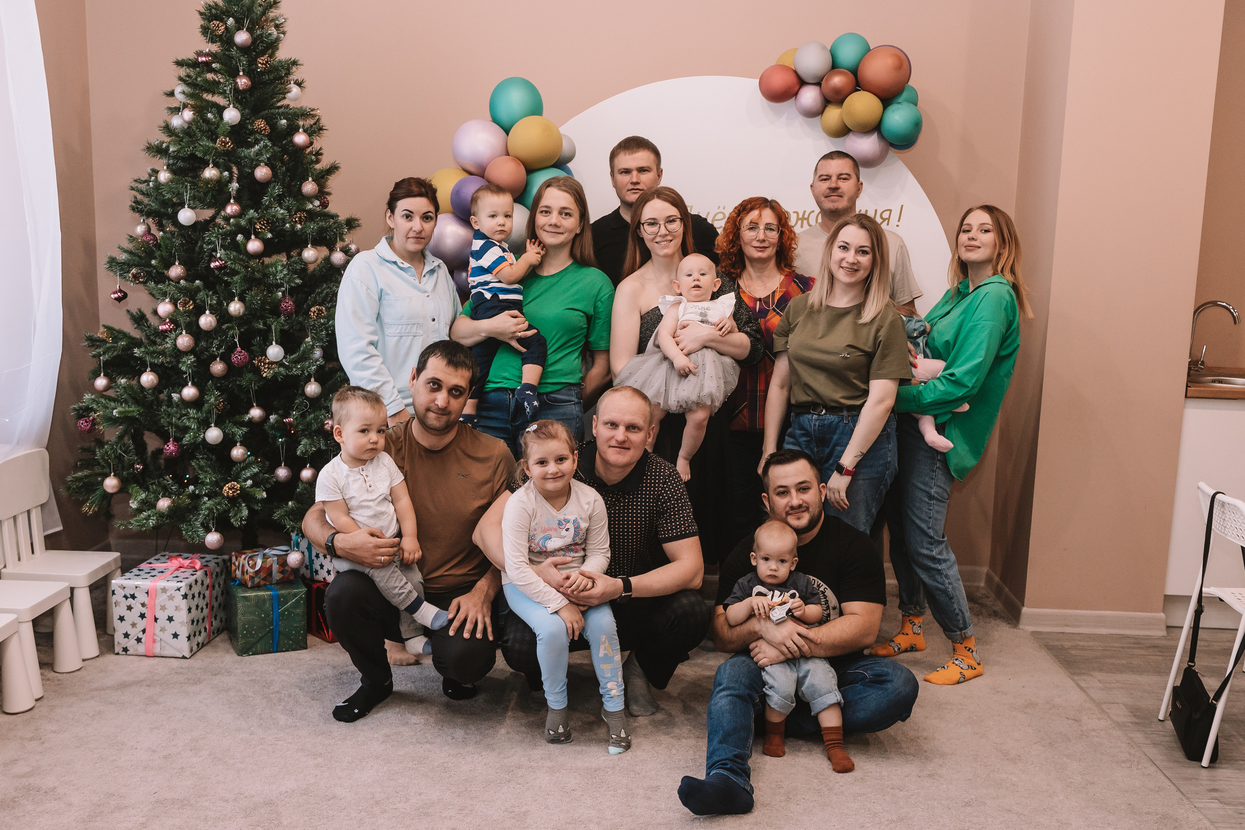 Первый годик в игровой. Семейный фотограф Тюмень, фотограф на роды Салмина Мария