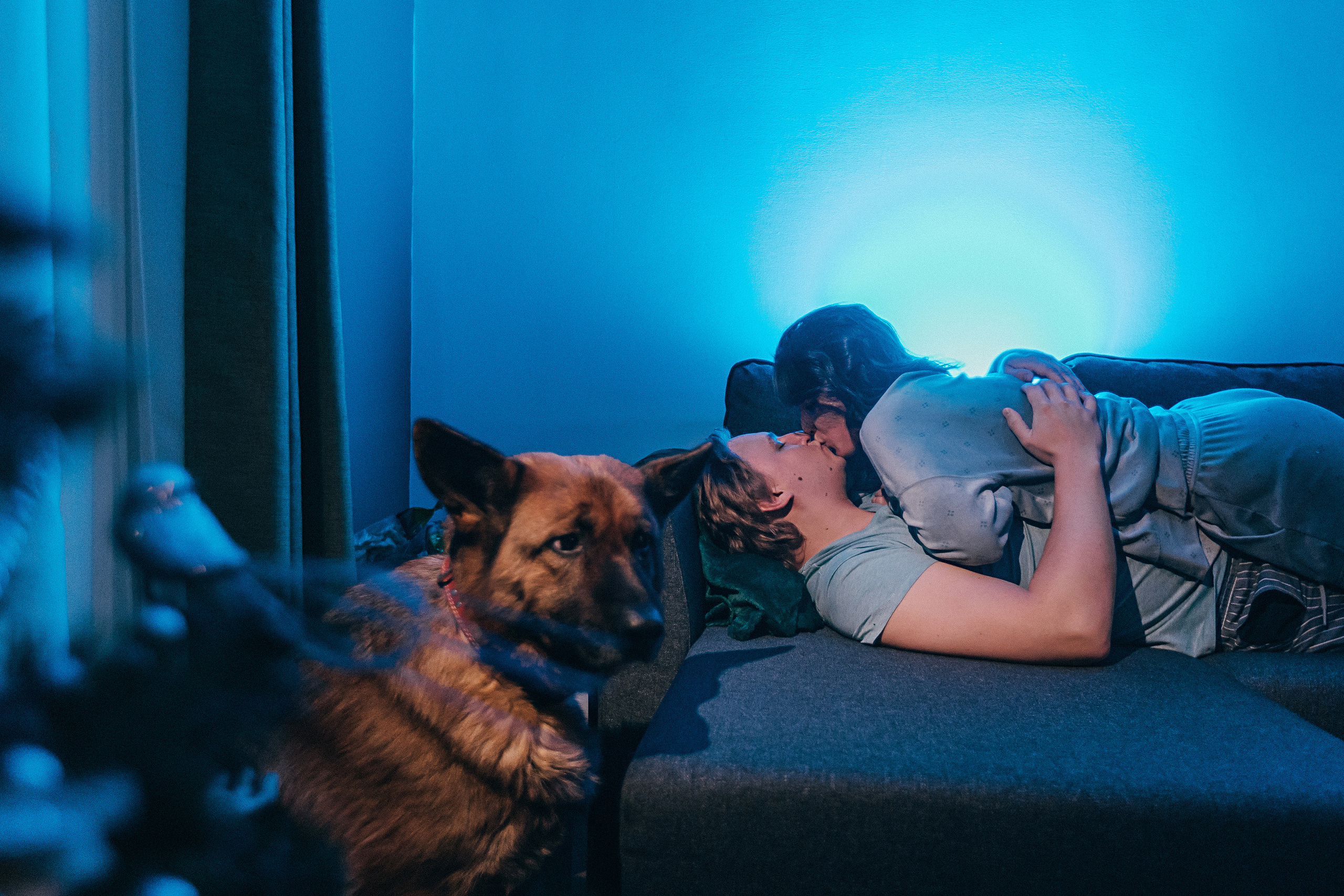 Вечерняя лав стори. Семейный фотограф Тюмень, фотограф на роды Салмина Мария