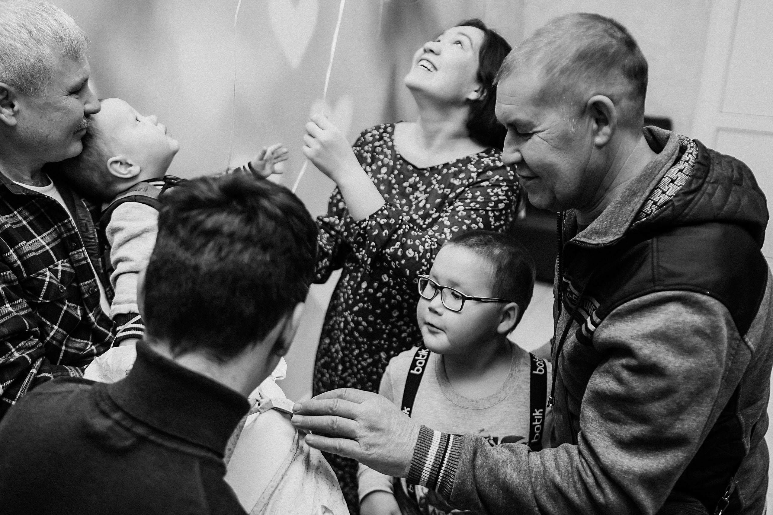 Выписка только зона ожидания. Семейный фотограф Тюмень, фотограф на роды Салмина Мария