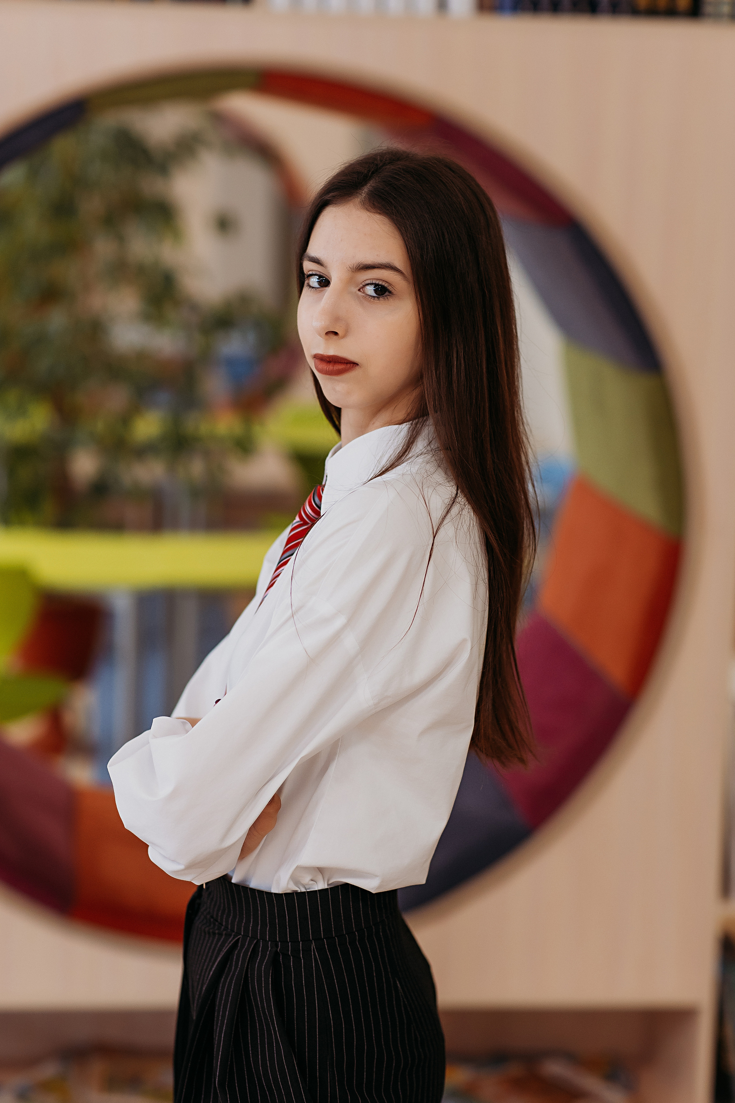 8 класс в библиотеке. Семейный фотограф Тюмень, фотограф на роды Салмина Мария