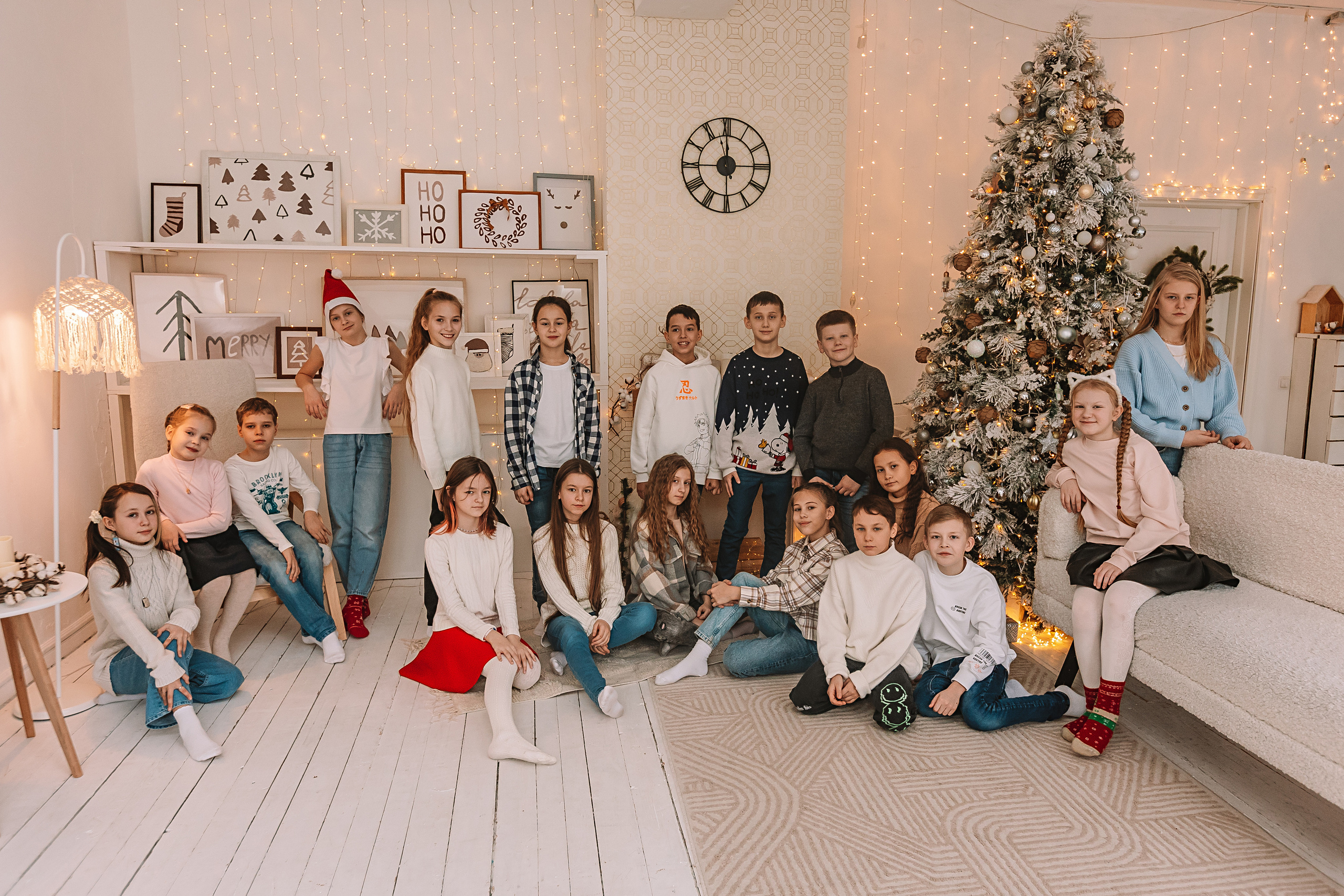 Новогодняя школьная в студии. Семейный фотограф Тюмень, фотограф на роды Салмина Мария