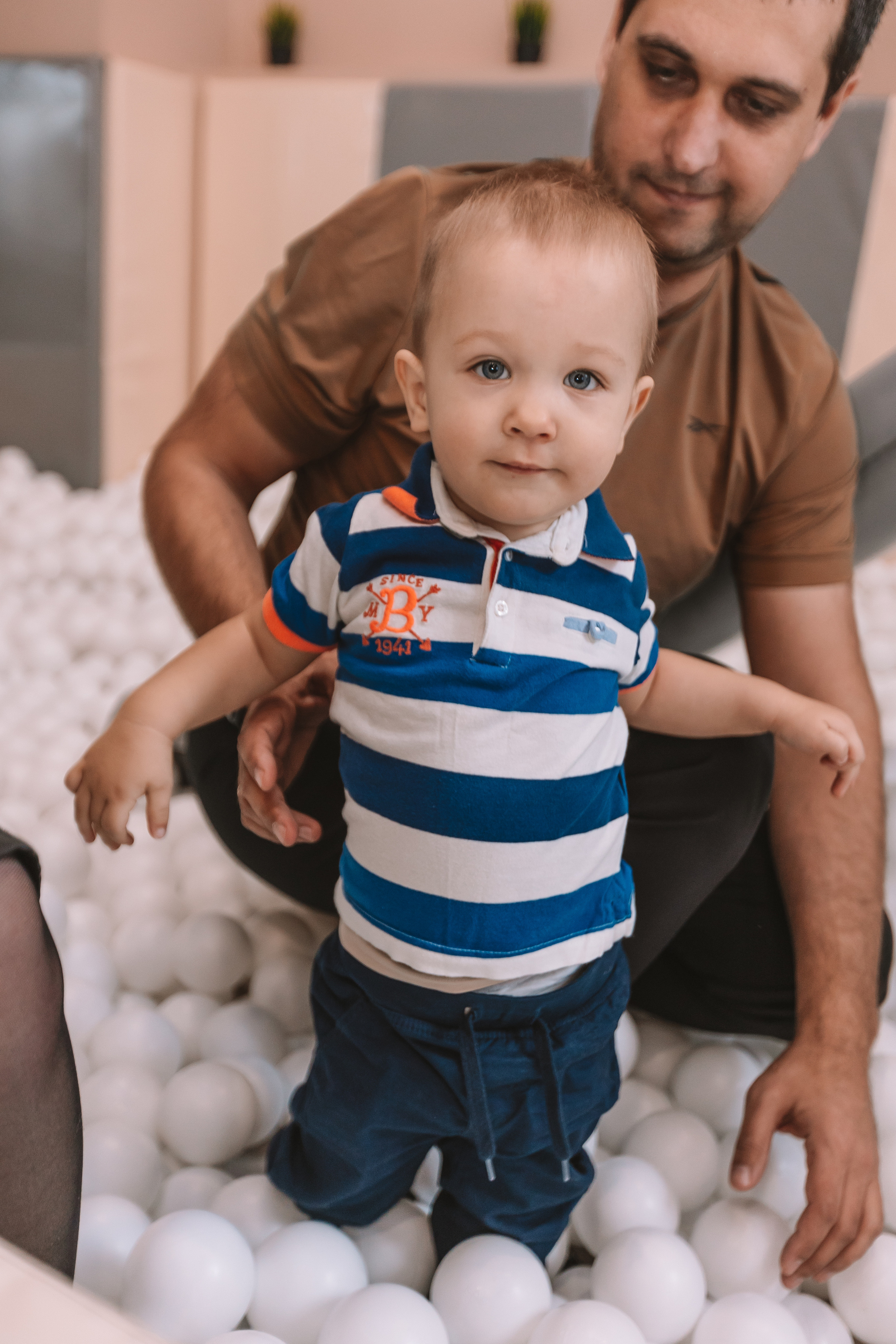 Первый годик в игровой. Семейный фотограф Тюмень, фотограф на роды Салмина Мария