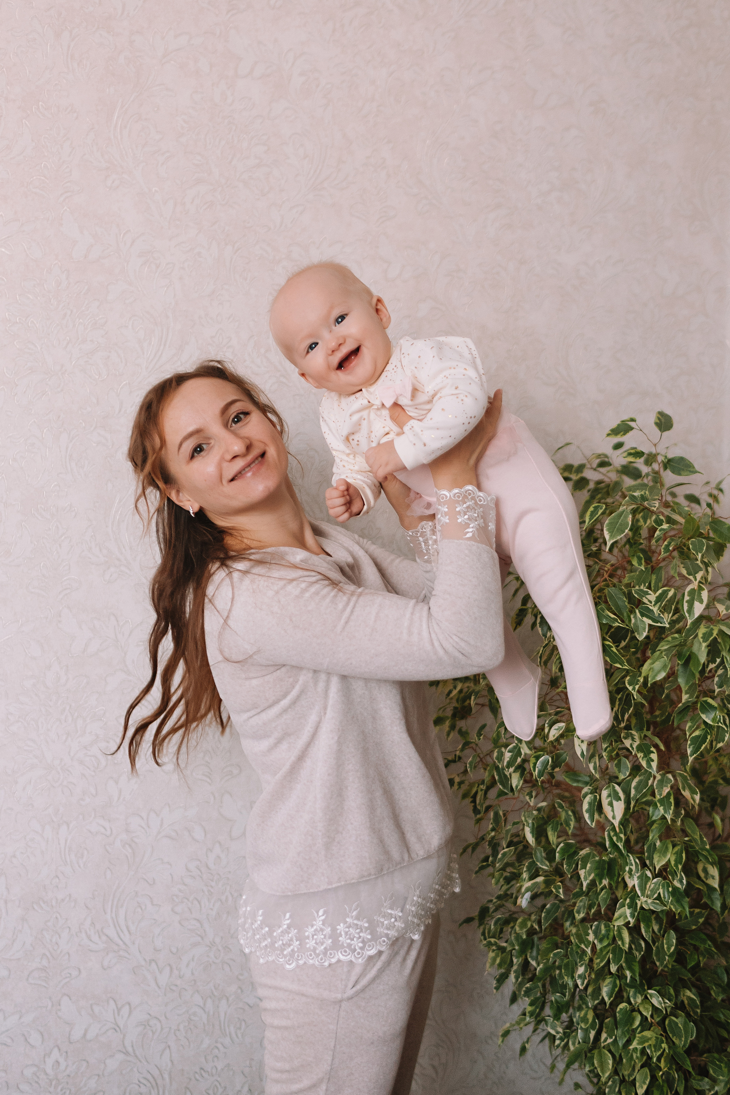 Большая семья (17 человек в частном доме, 2 часа). Семейный фотограф Тюмень, фотограф на роды Салмина Мария