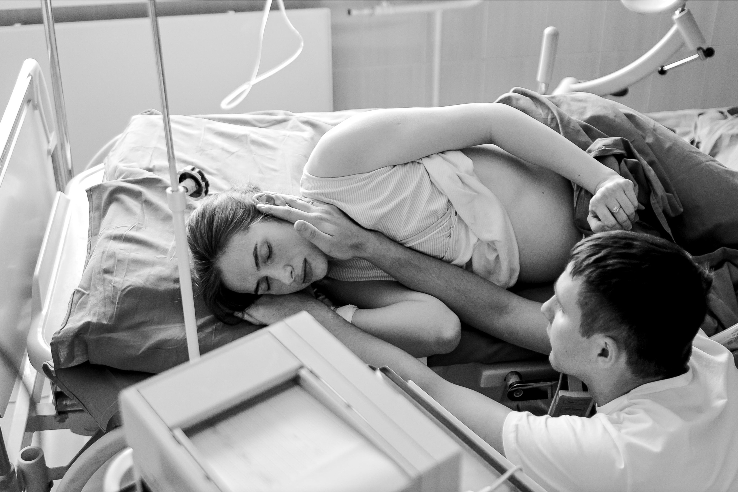 София. Семейный фотограф Тюмень, фотограф на роды Салмина Мария