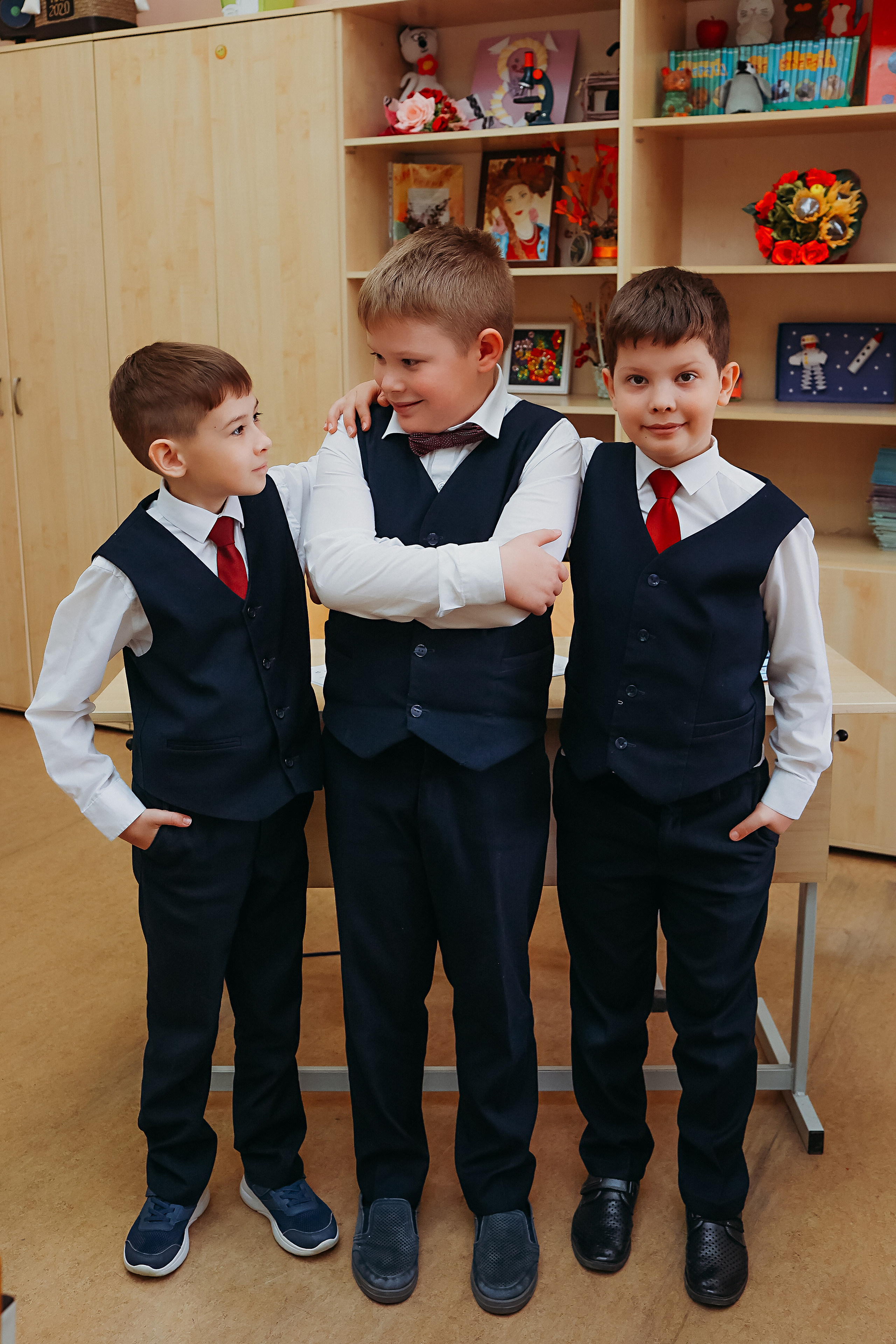 2 класс. Семейный фотограф Тюмень, фотограф на роды Салмина Мария