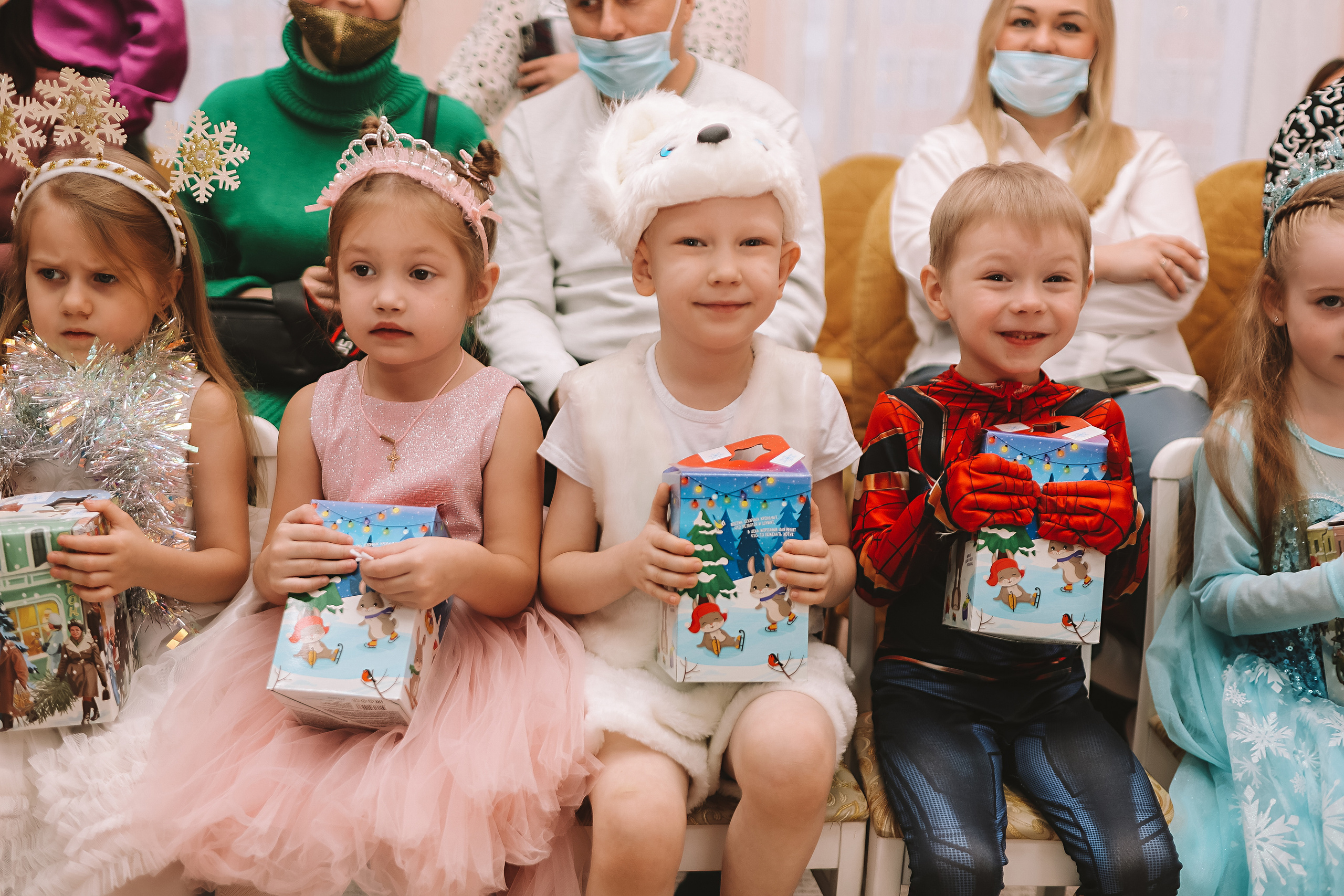 Репортаж новогоднего утренника. Семейный фотограф Тюмень, фотограф на роды Салмина Мария