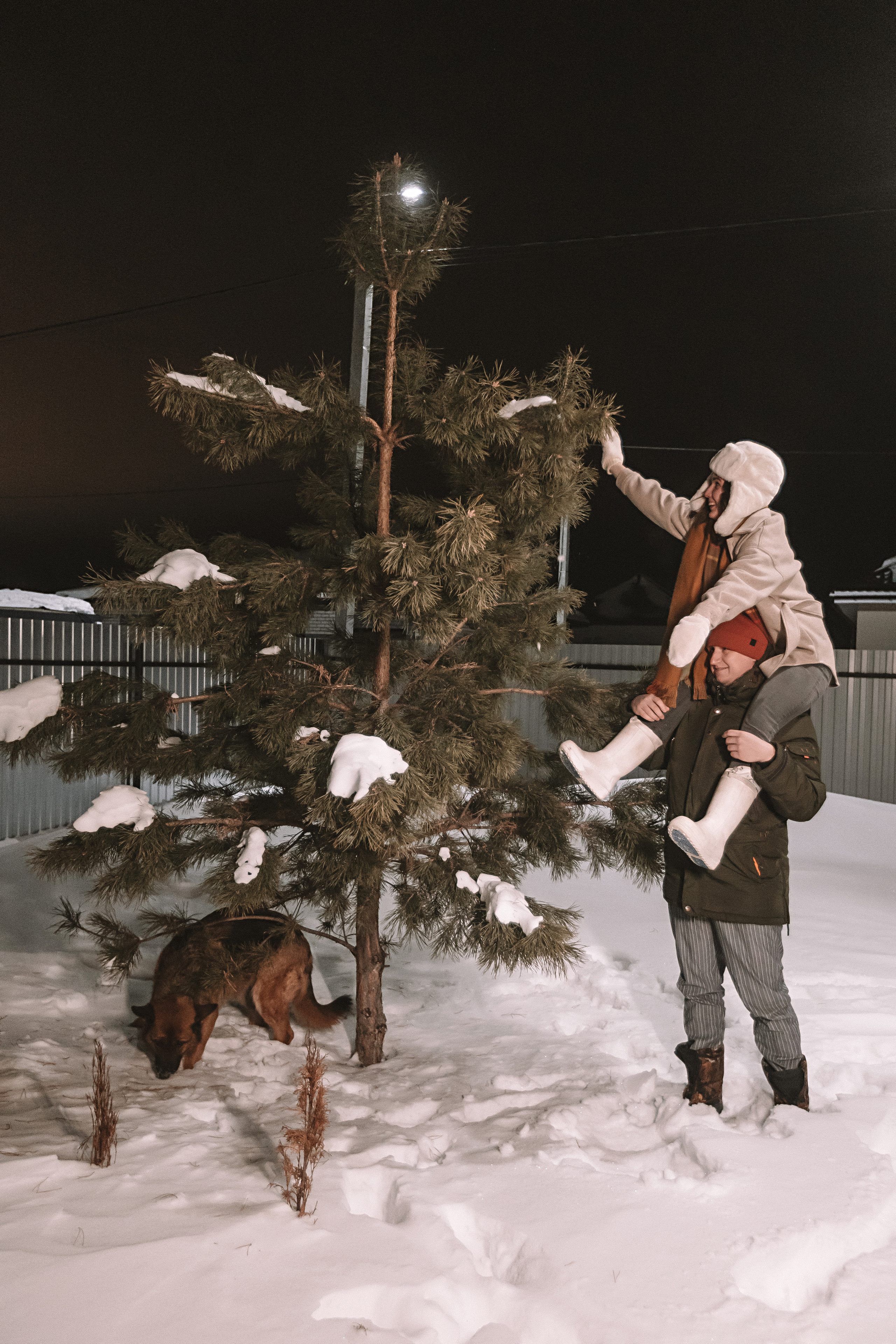 Вечерняя лав стори. Семейный фотограф Тюмень, фотограф на роды Салмина Мария