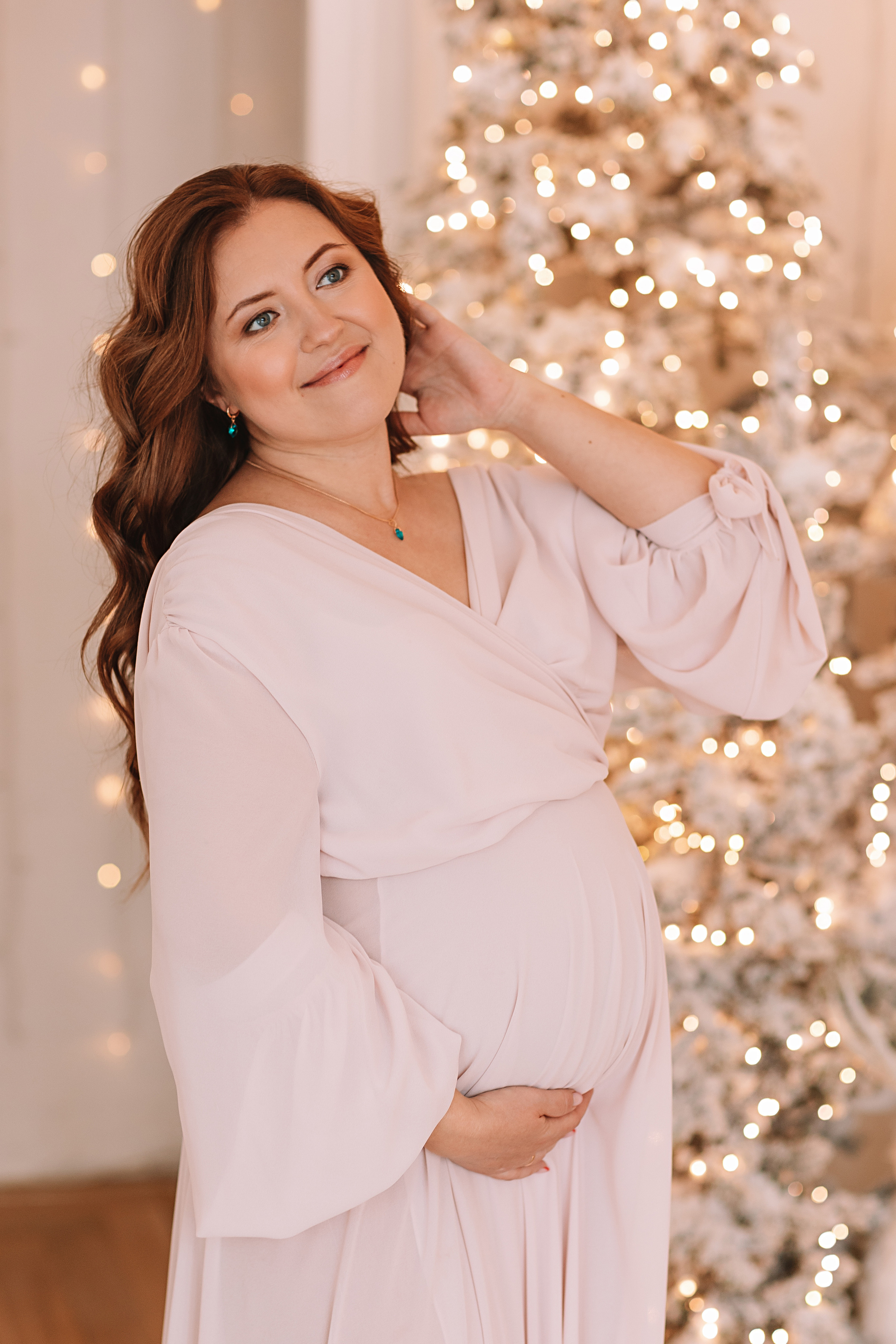 Студия Че (новогодняя). Семейный фотограф Тюмень, фотограф на роды Салмина Мария