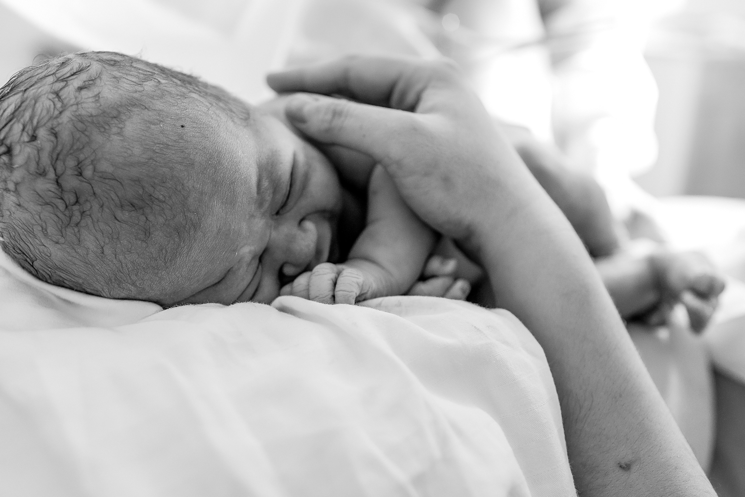 Мать и Дитя. Семейный фотограф Тюмень, фотограф на роды Салмина Мария