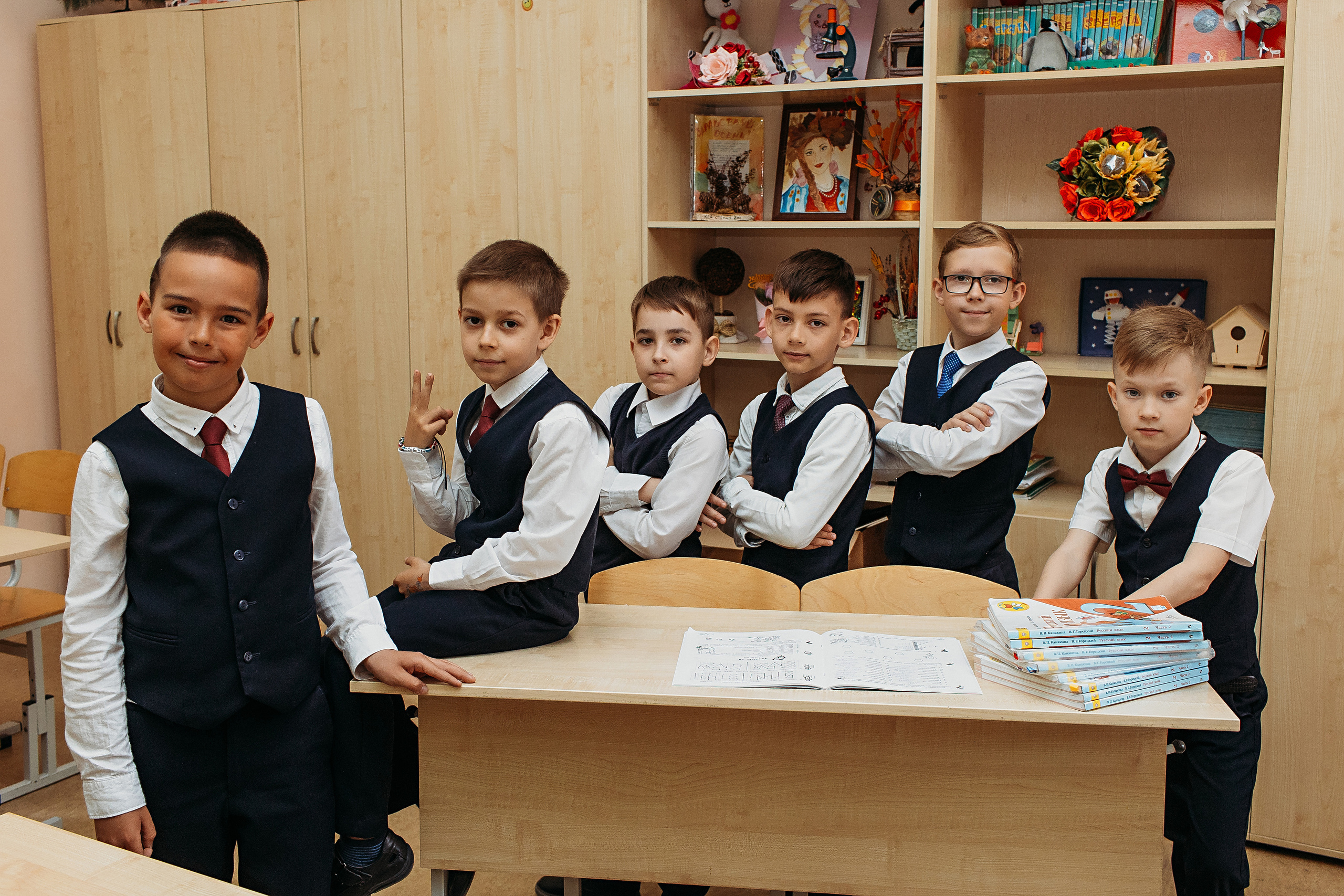 2 класс. Семейный фотограф Тюмень, фотограф на роды Салмина Мария