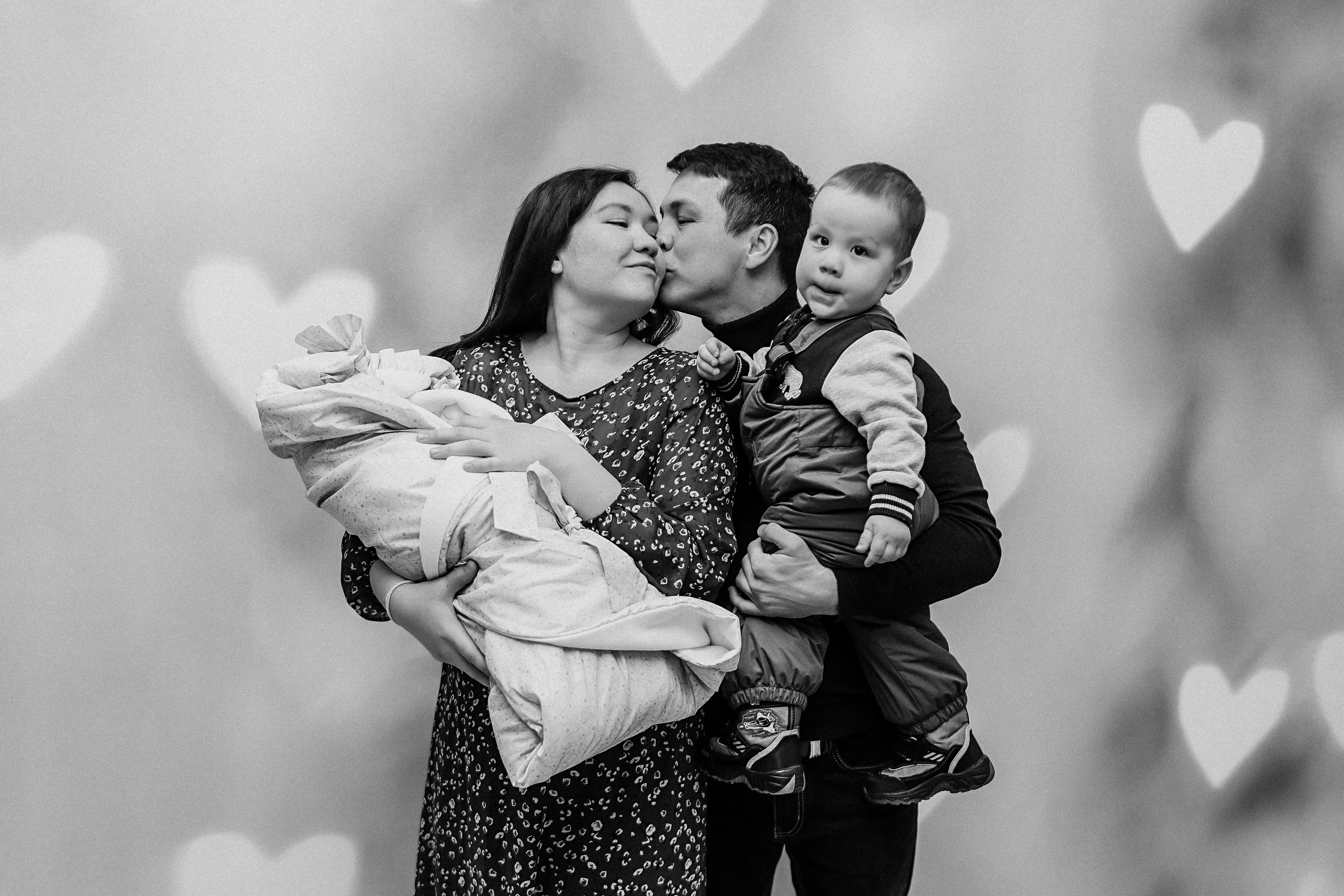 Выписка только зона ожидания. Семейный фотограф Тюмень, фотограф на роды Салмина Мария