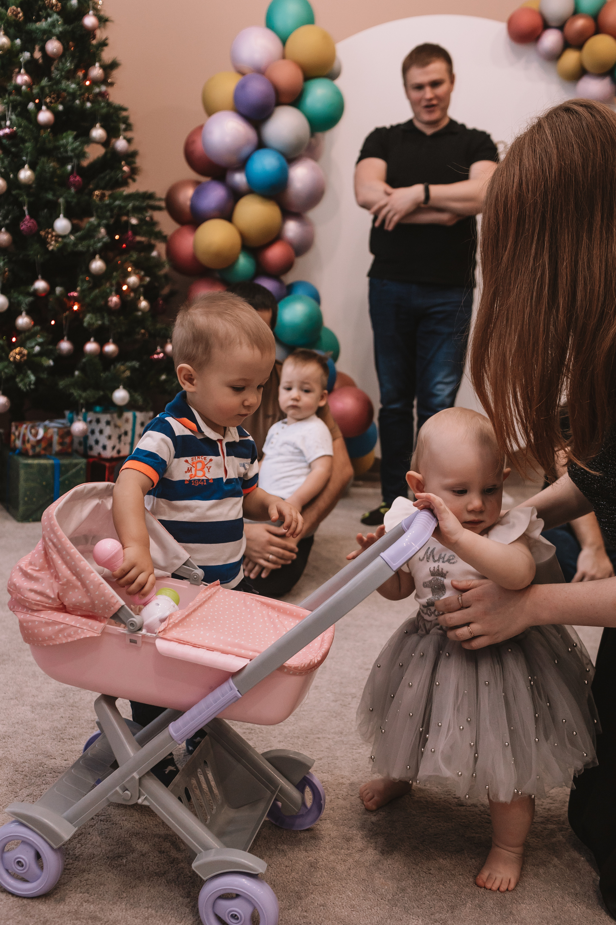Первый годик в игровой. Семейный фотограф Тюмень, фотограф на роды Салмина Мария