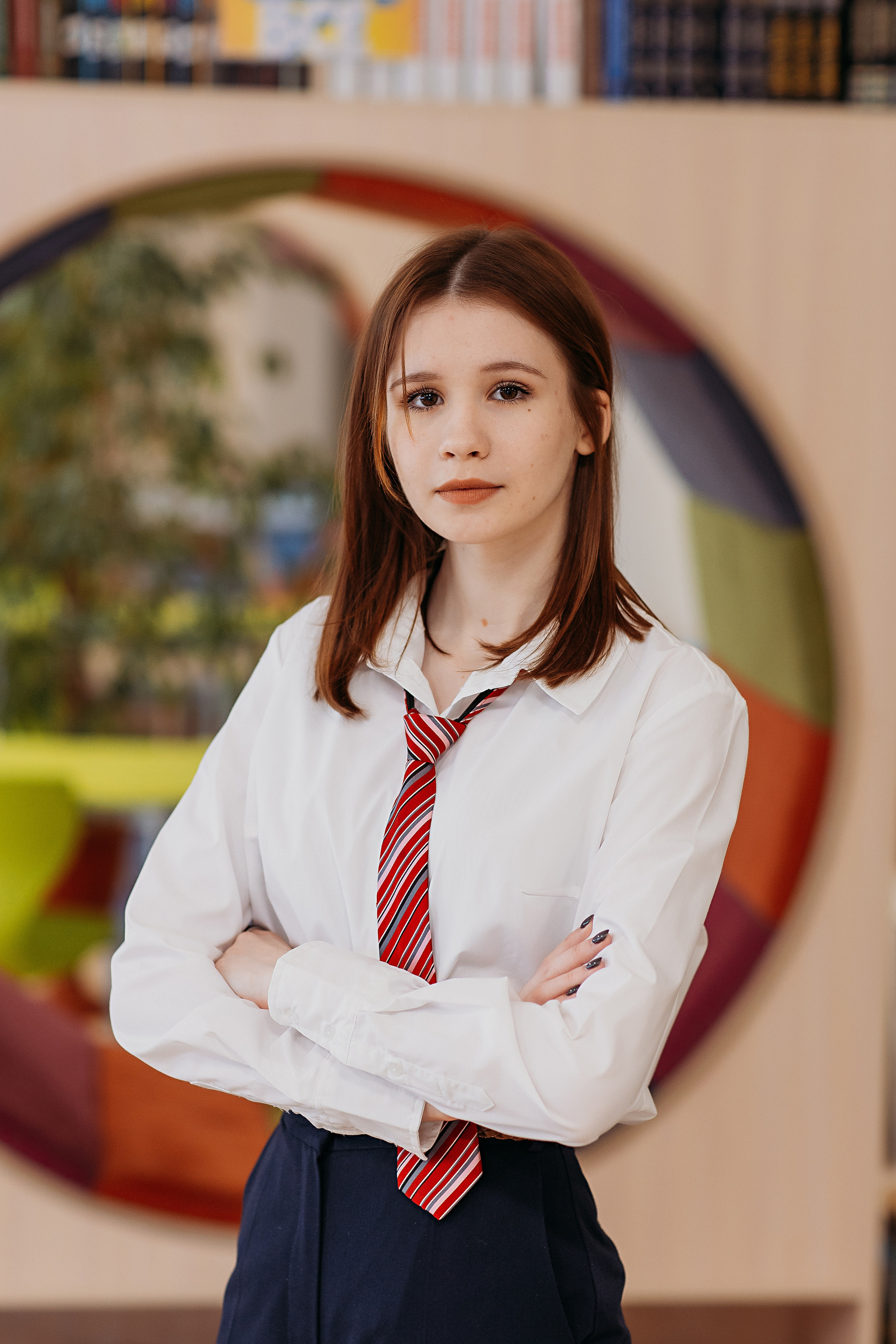 8 класс в библиотеке. Семейный фотограф Тюмень, фотограф на роды Салмина Мария