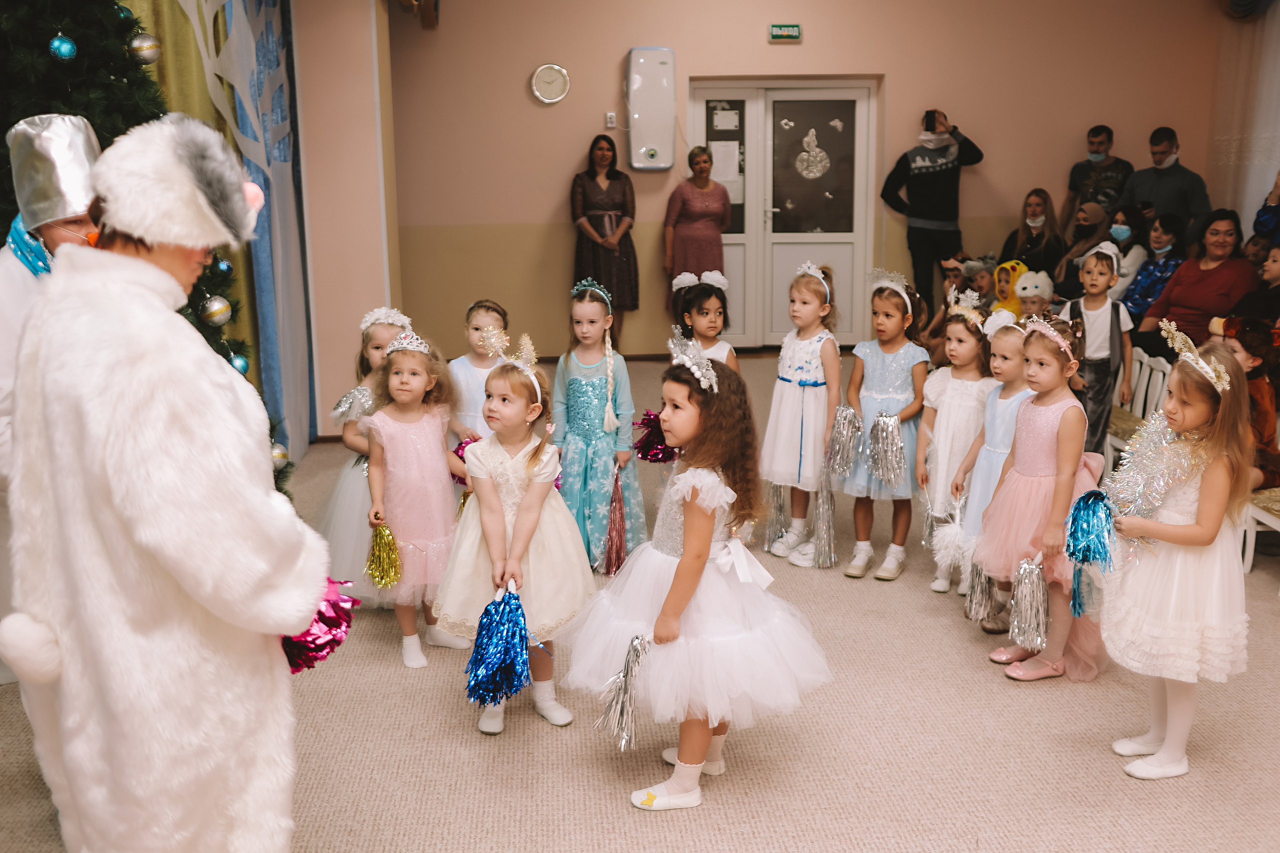 Репортаж новогоднего утренника. Семейный фотограф Тюмень, фотограф на роды Салмина Мария