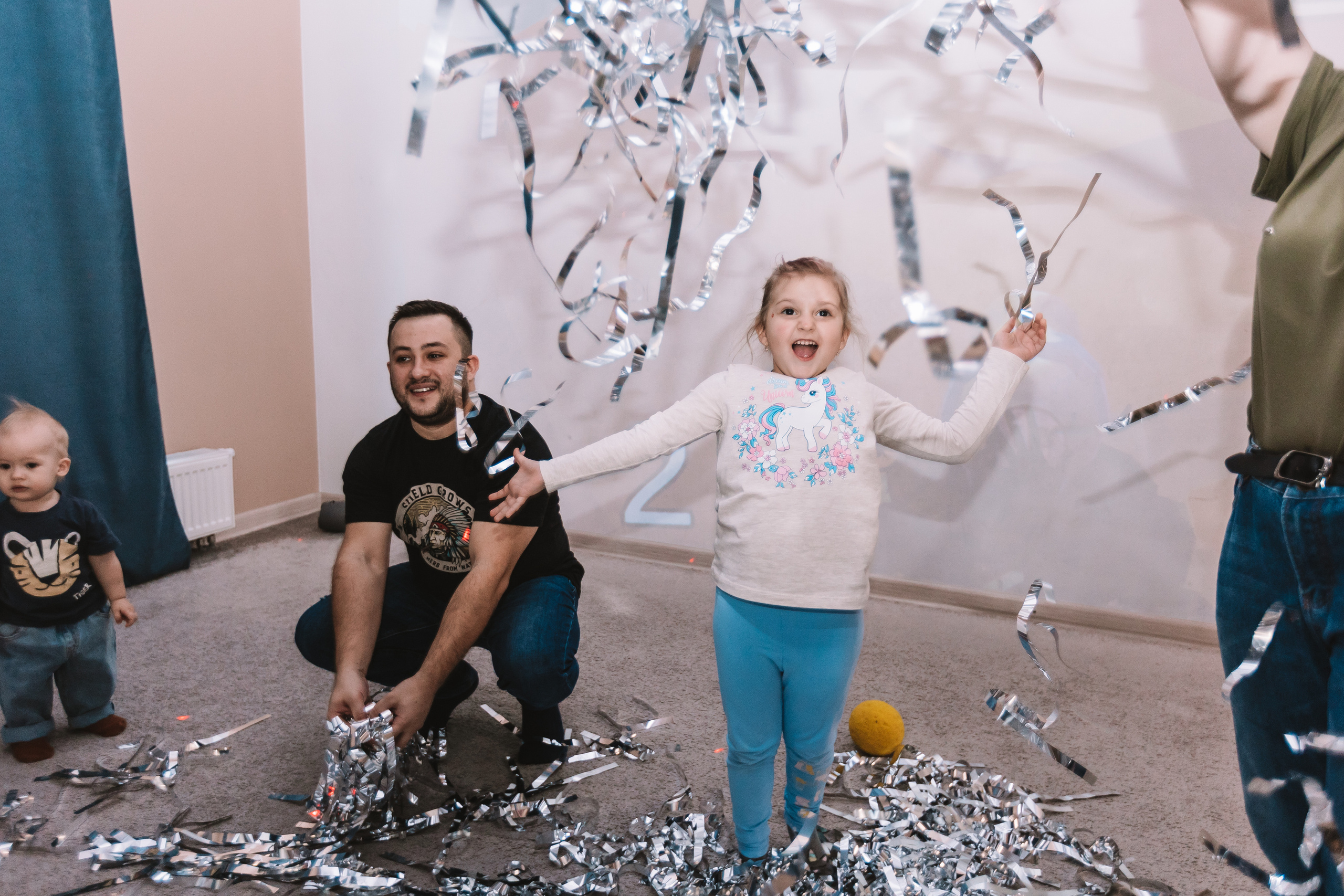 Первый годик в игровой. Семейный фотограф Тюмень, фотограф на роды Салмина Мария