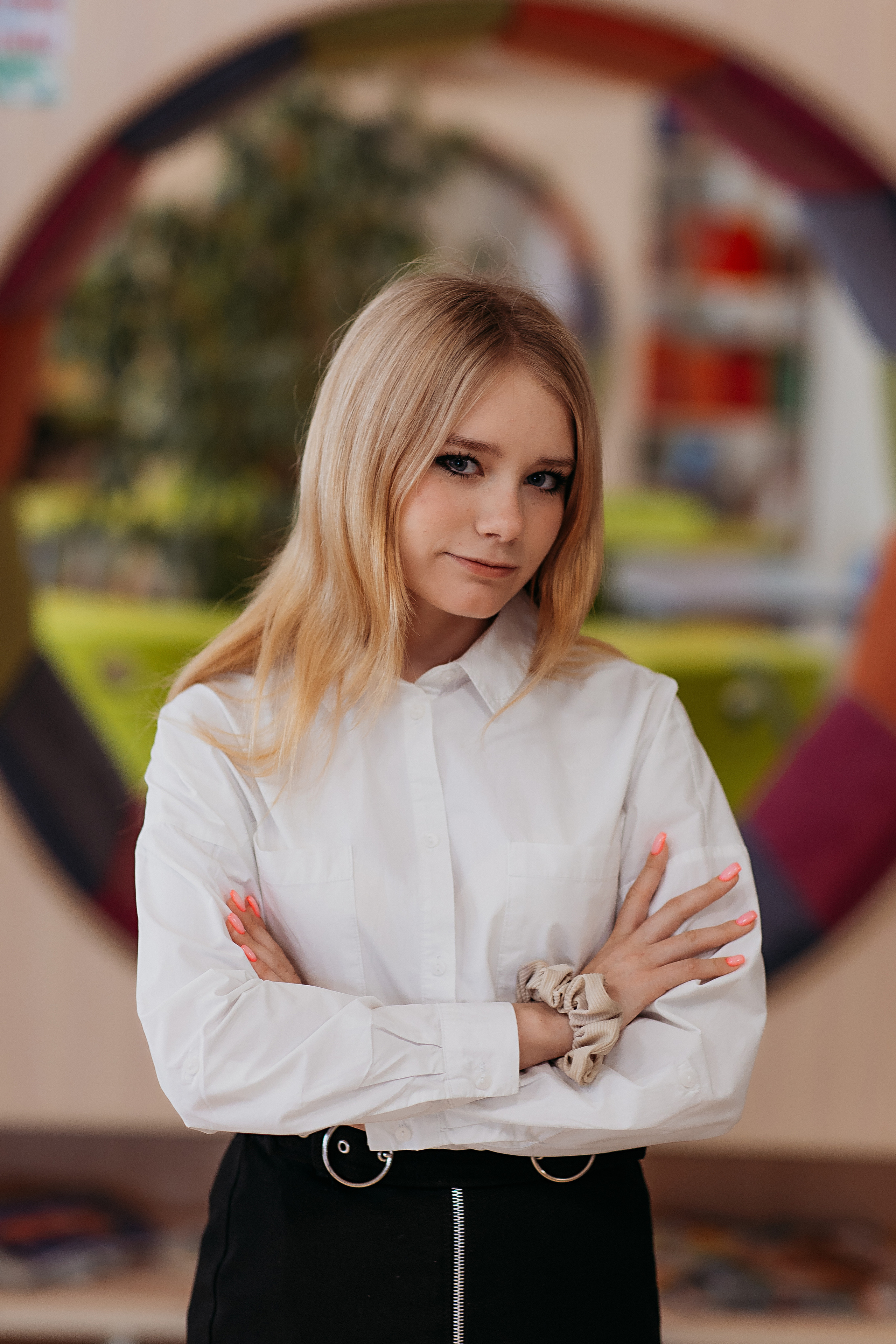 8 класс в библиотеке. Семейный фотограф Тюмень, фотограф на роды Салмина Мария