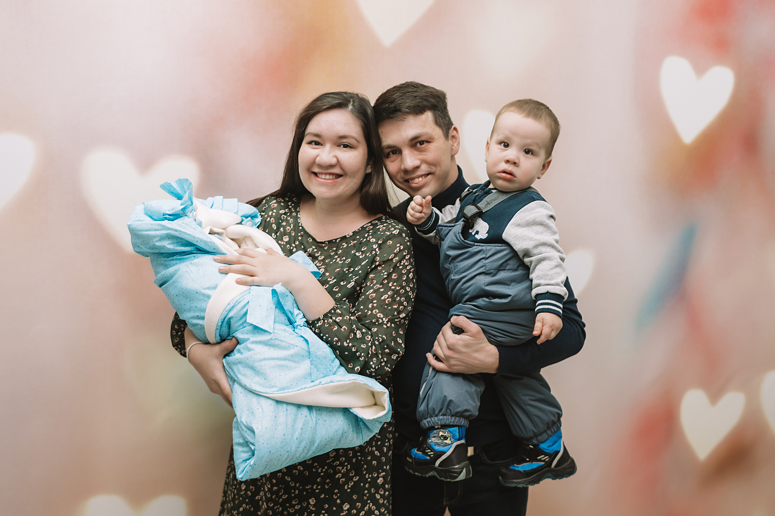 Выписка только зона ожидания. Семейный фотограф Тюмень, фотограф на роды Салмина Мария