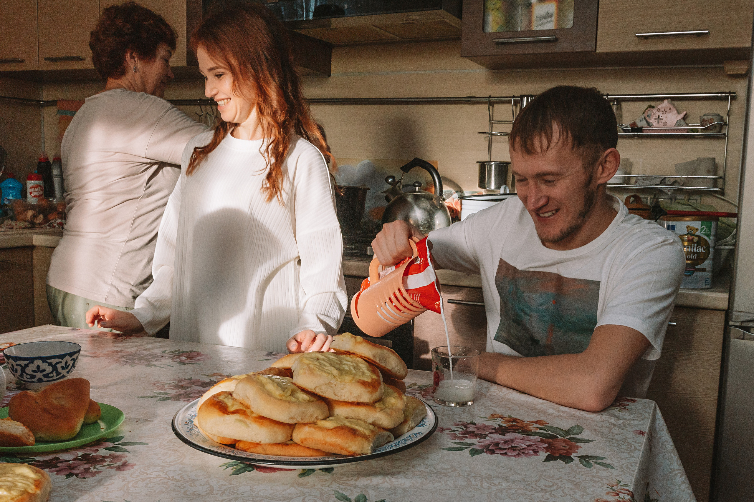 Большая семья (17 человек в частном доме, 2 часа). Семейный фотограф Тюмень, фотограф на роды Салмина Мария