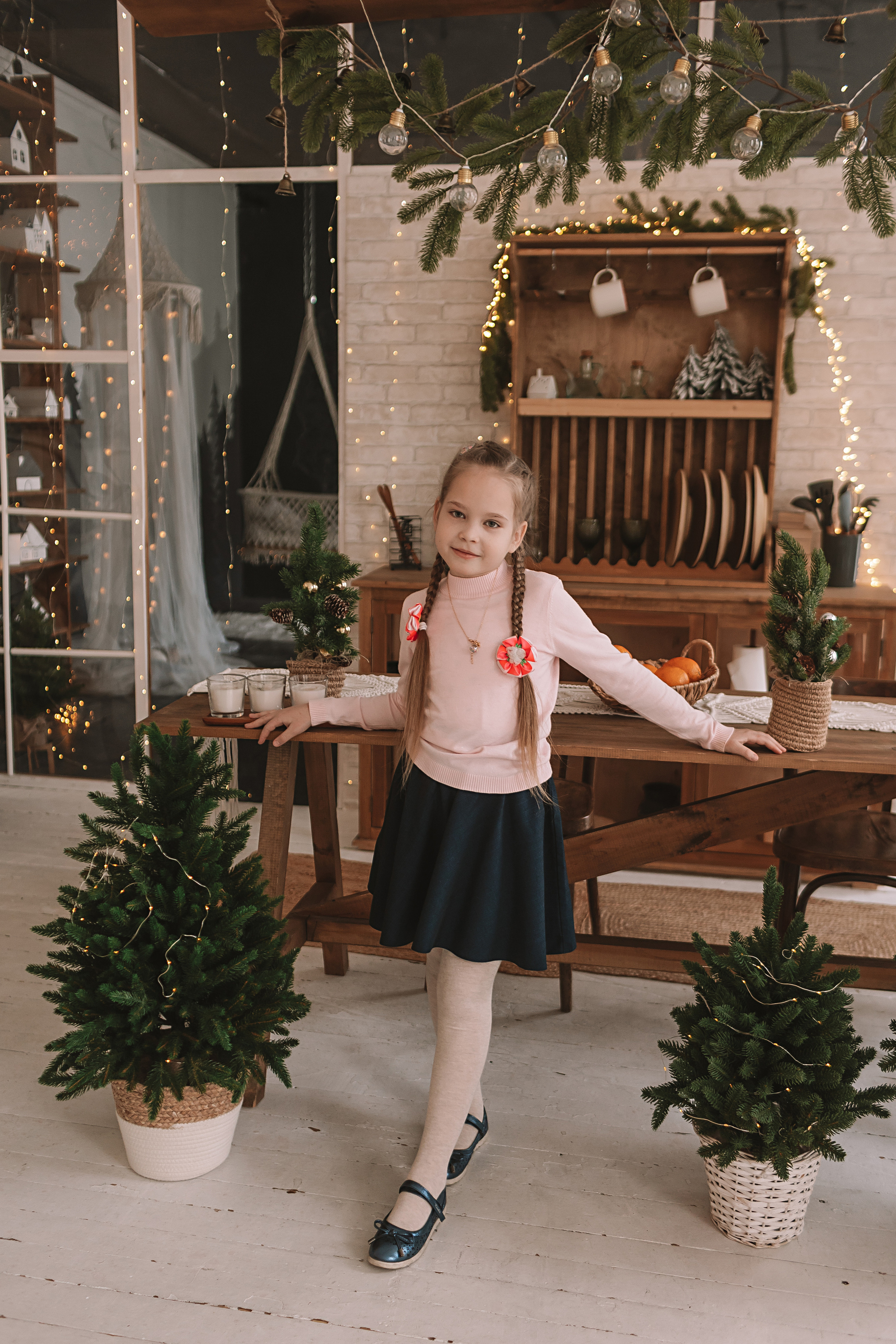 Новогодняя школьная в студии. Семейный фотограф Тюмень, фотограф на роды Салмина Мария