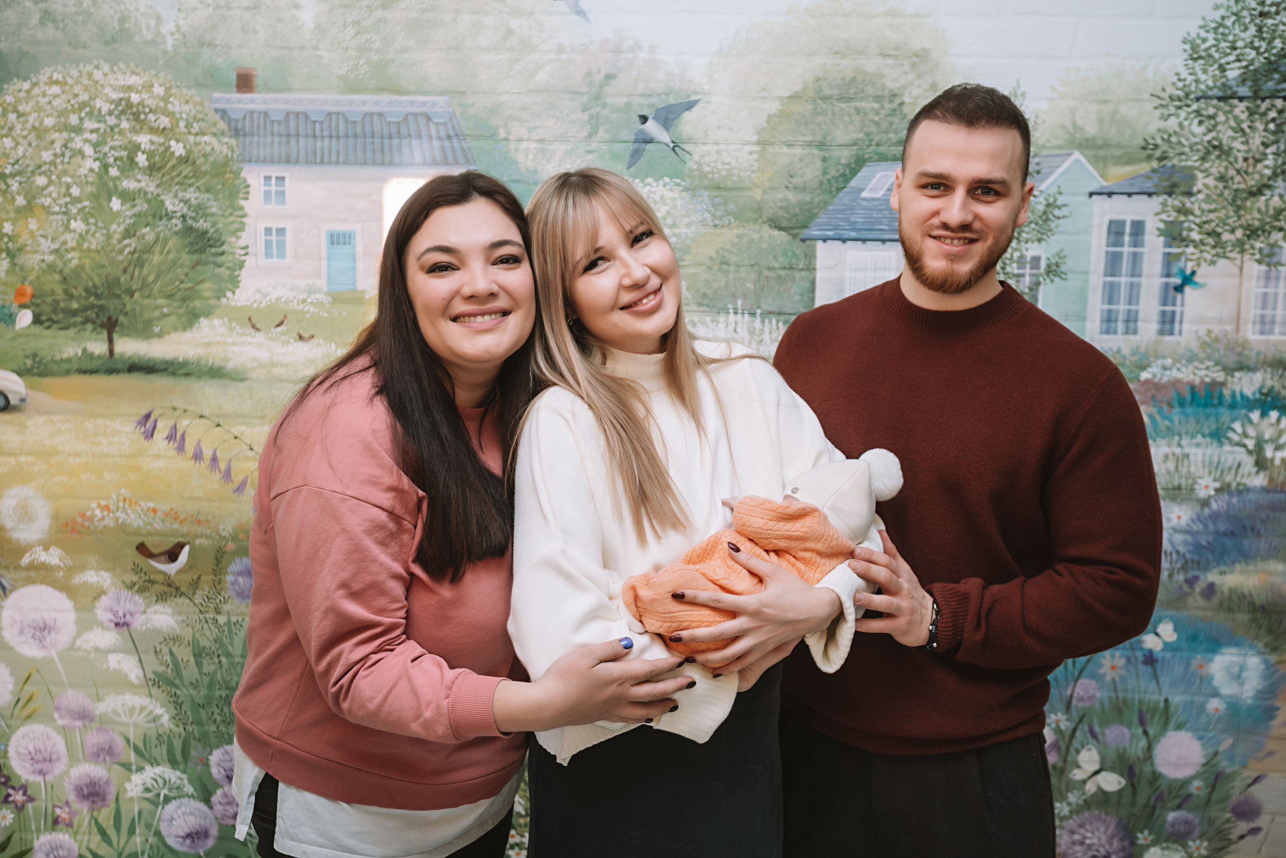 Выписка Мать и Дитя. Семейный фотограф Тюмень, фотограф на роды Салмина Мария