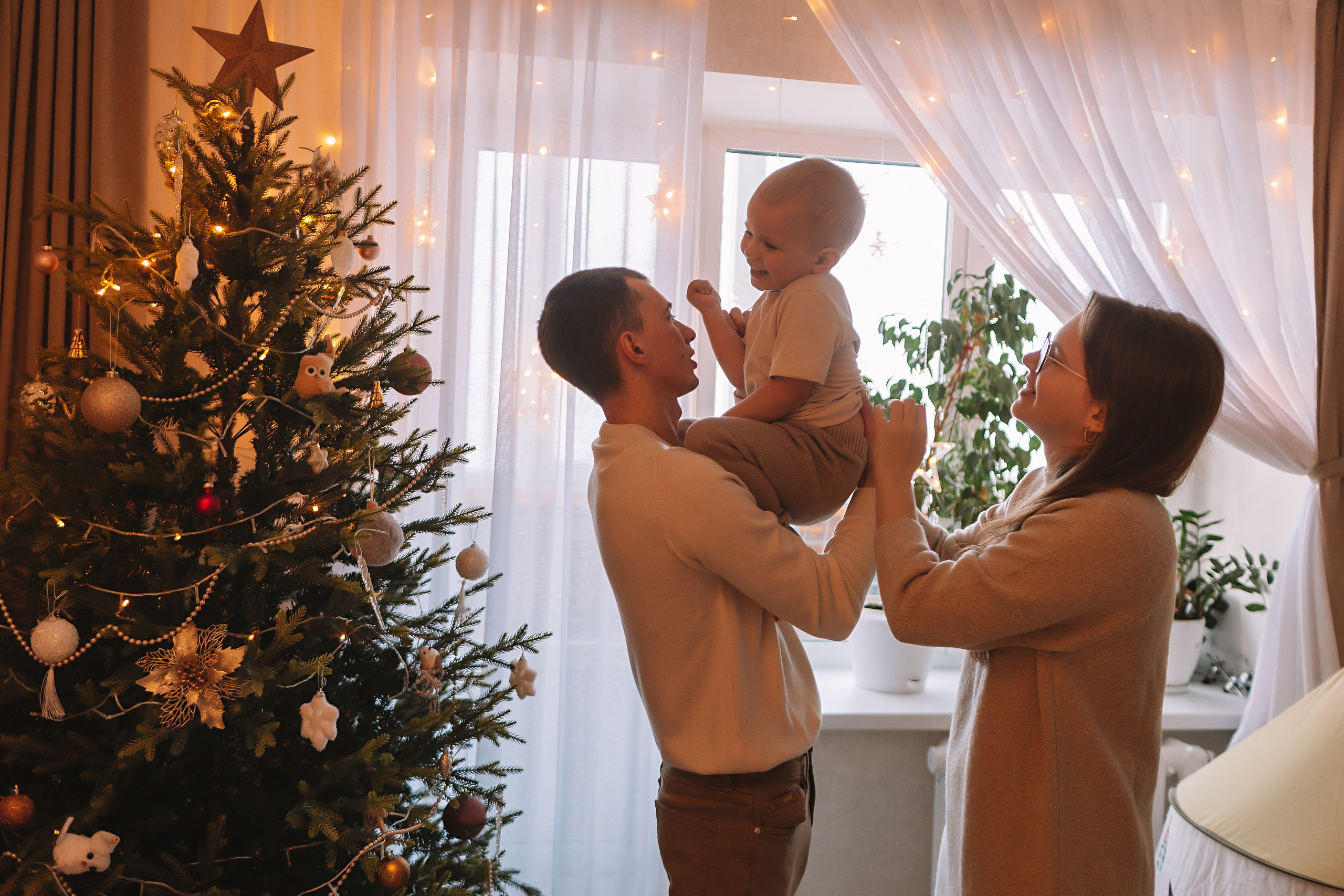 Очень активный Лев. Семейный фотограф Тюмень, фотограф на роды Салмина Мария