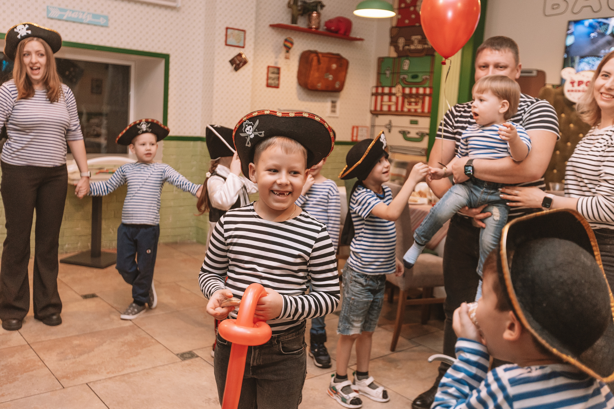 Андерсон. Семейный фотограф Тюмень, фотограф на роды Салмина Мария