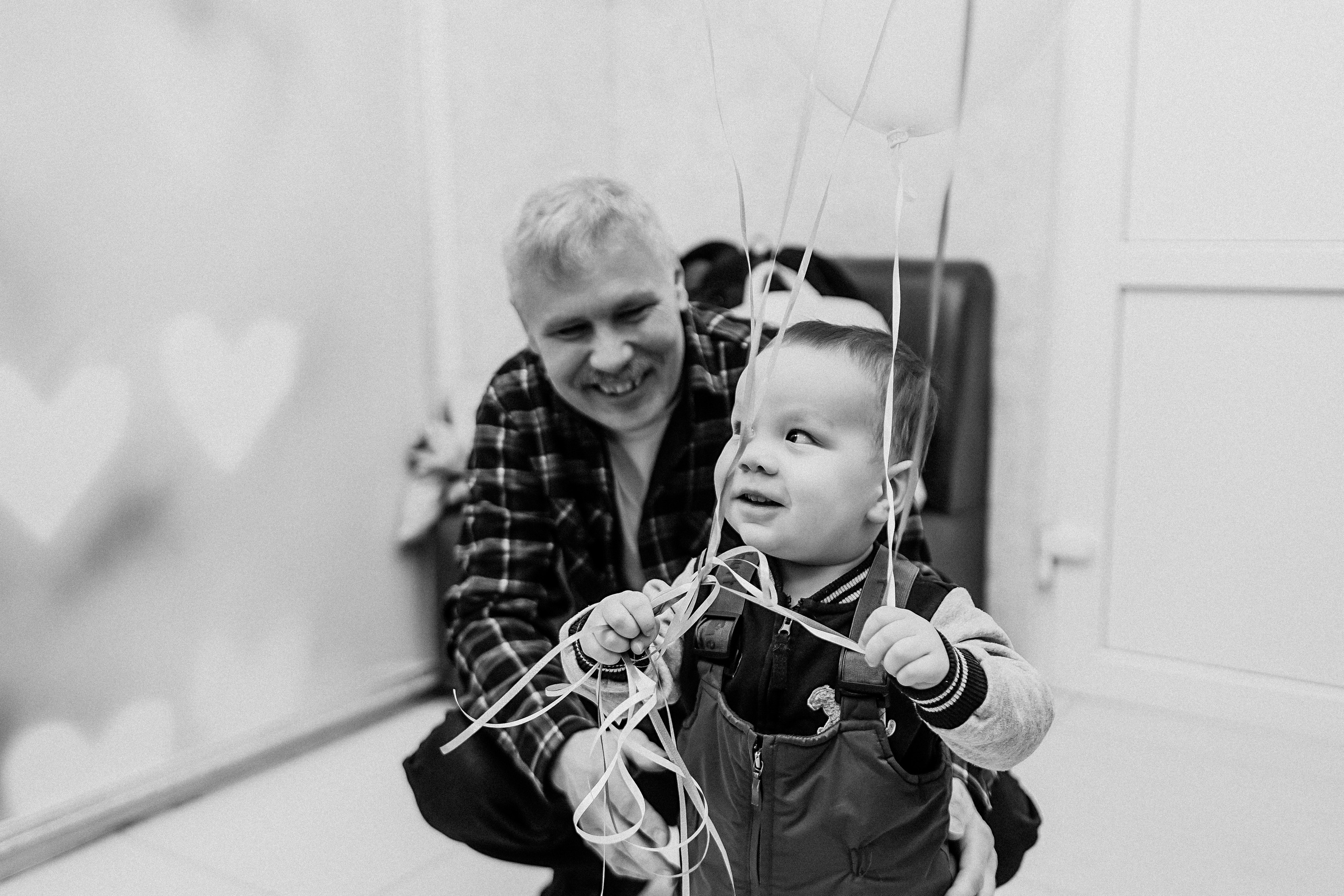 Выписка только зона ожидания. Семейный фотограф Тюмень, фотограф на роды Салмина Мария