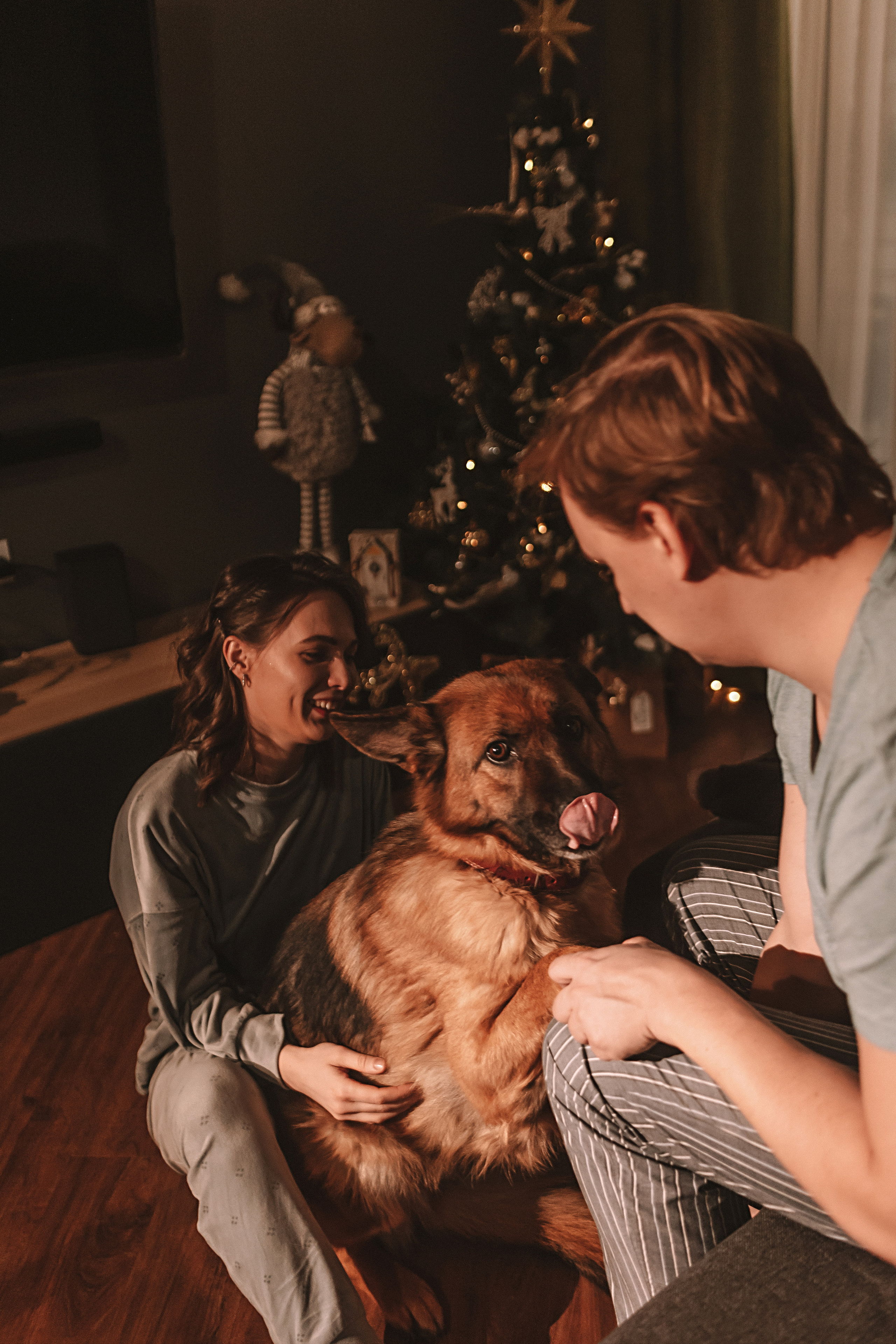 Вечерняя лав стори. Семейный фотограф Тюмень, фотограф на роды Салмина Мария