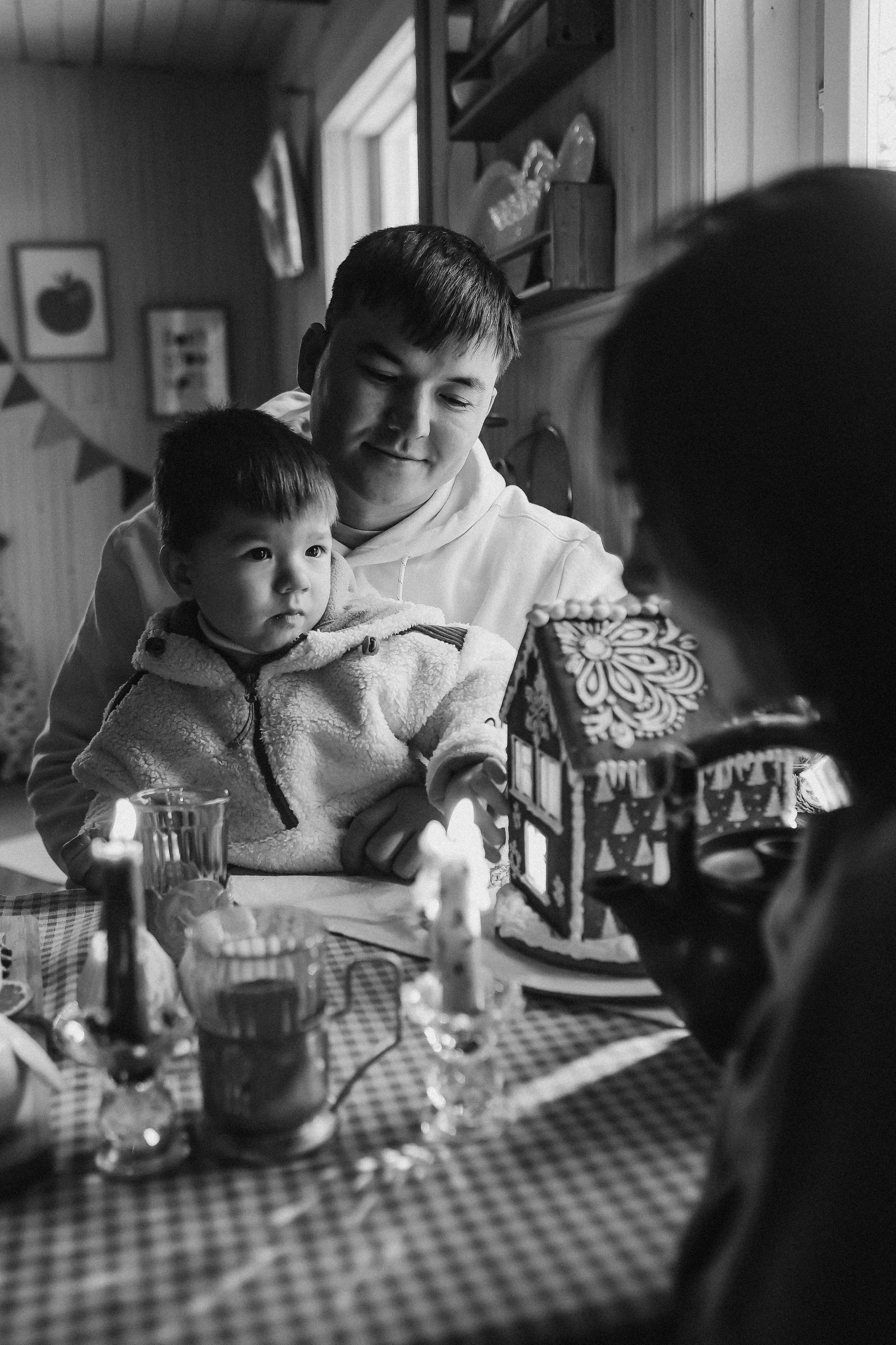 Локация Тишина (семья). Семейный фотограф Тюмень, фотограф на роды Салмина Мария