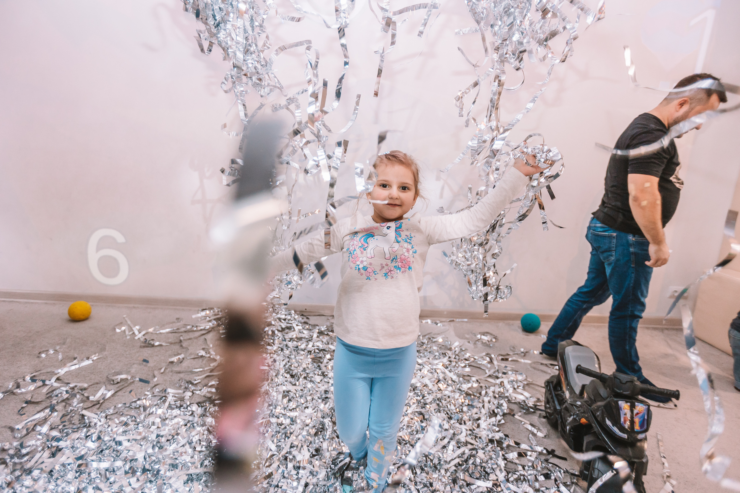 Первый годик в игровой. Семейный фотограф Тюмень, фотограф на роды Салмина Мария