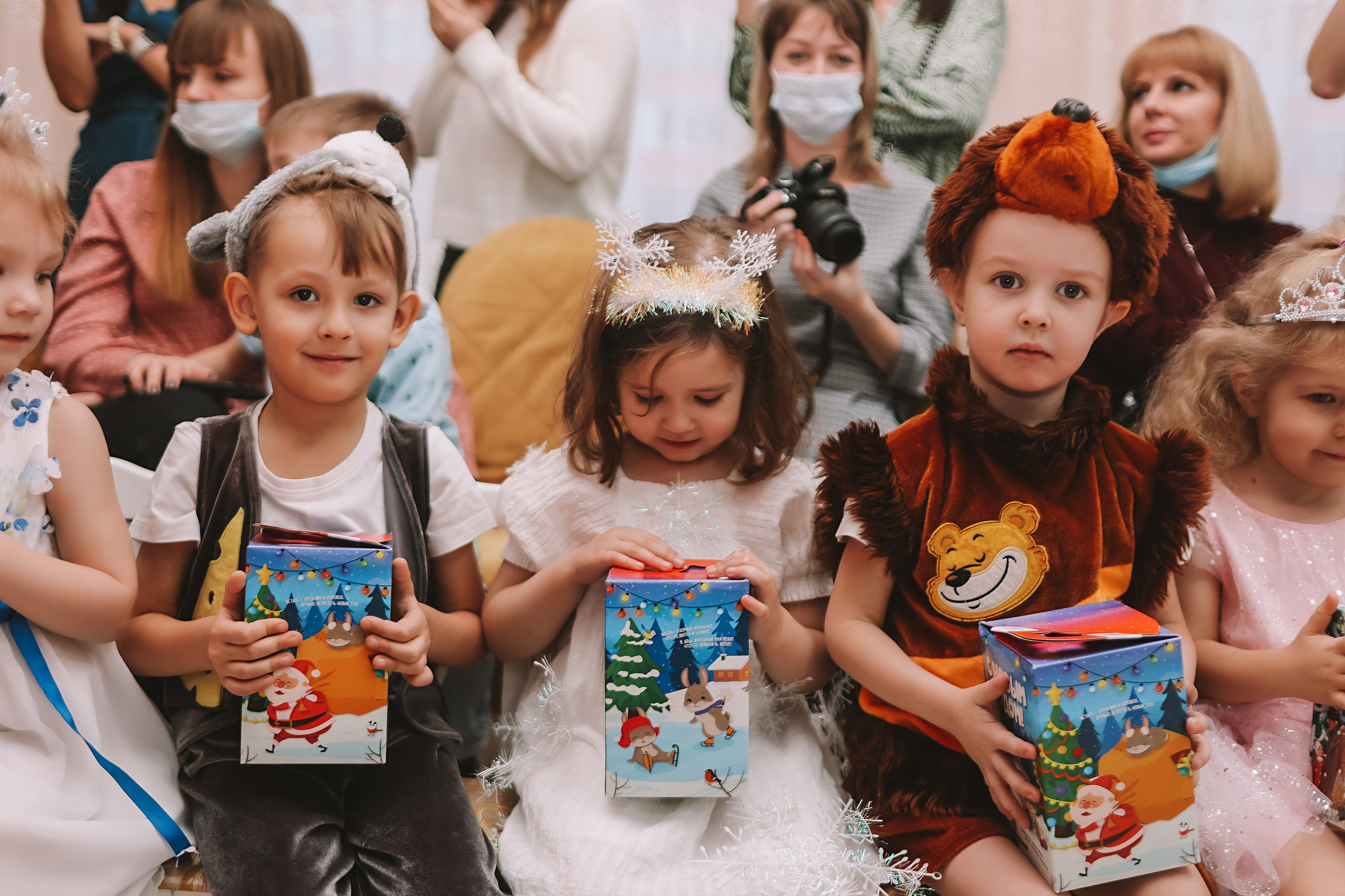 Репортаж новогоднего утренника. Семейный фотограф Тюмень, фотограф на роды Салмина Мария