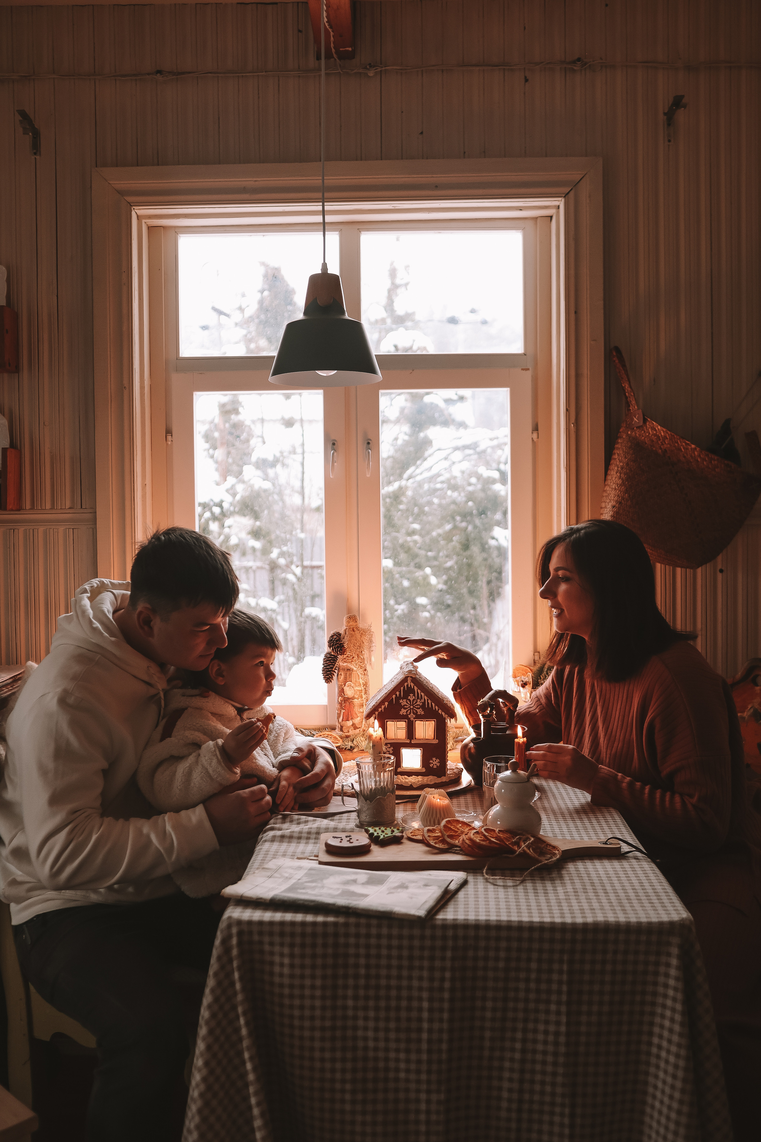 Локация Тишина (семья). Семейный фотограф Тюмень, фотограф на роды Салмина Мария