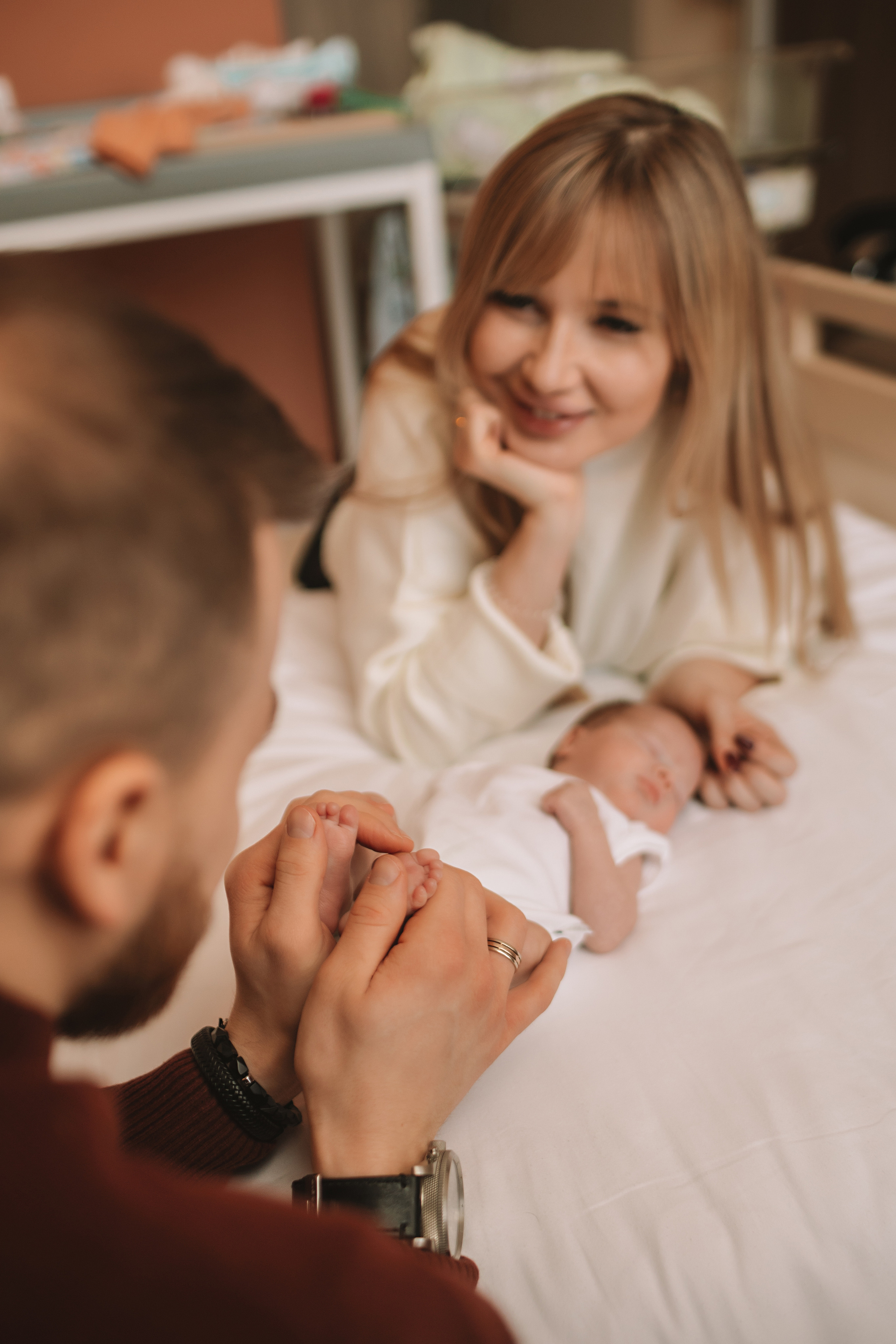 Выписка Мать и Дитя. Семейный фотограф Тюмень, фотограф на роды Салмина Мария