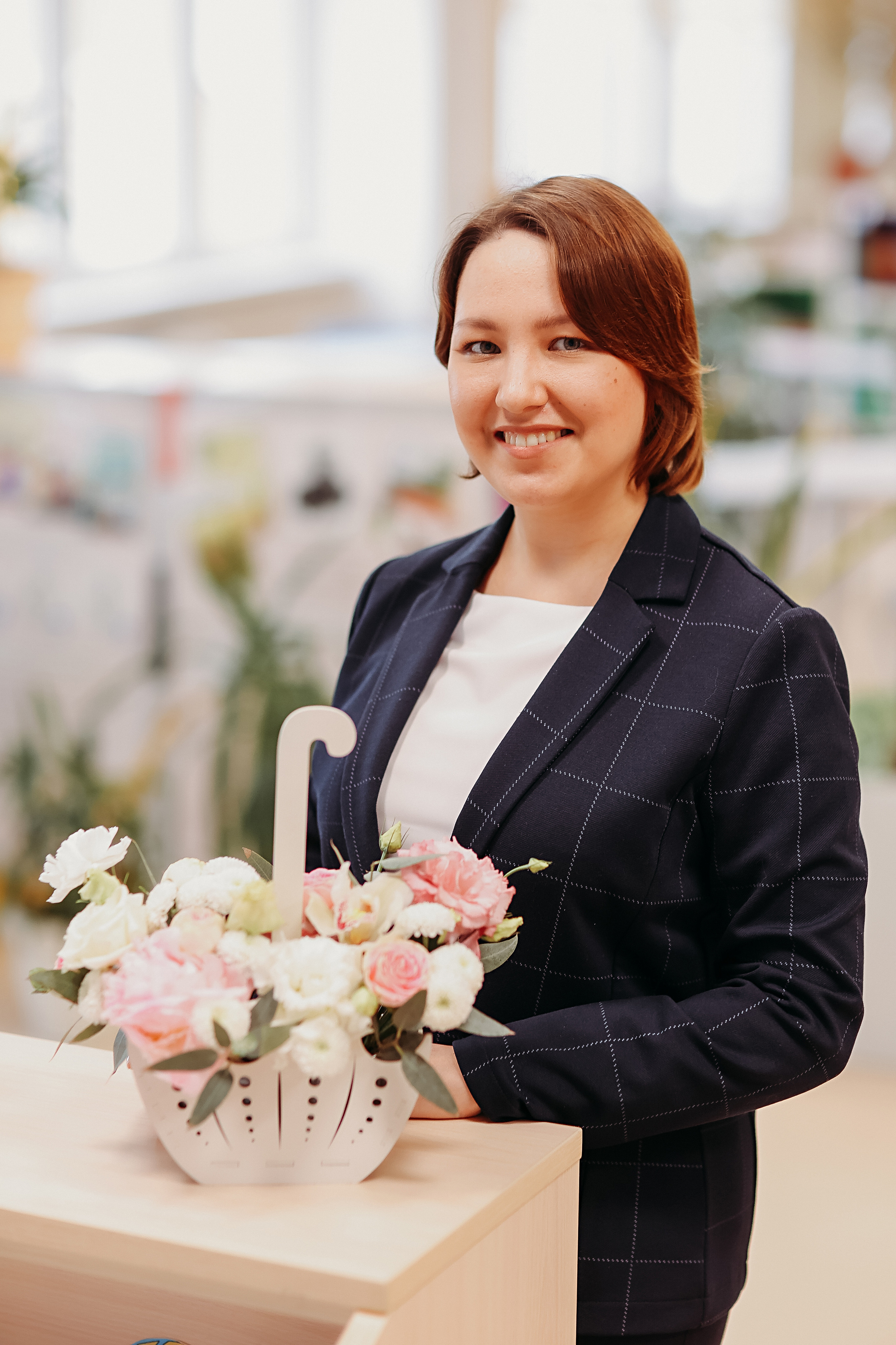 8 класс в библиотеке. Семейный фотограф Тюмень, фотограф на роды Салмина Мария