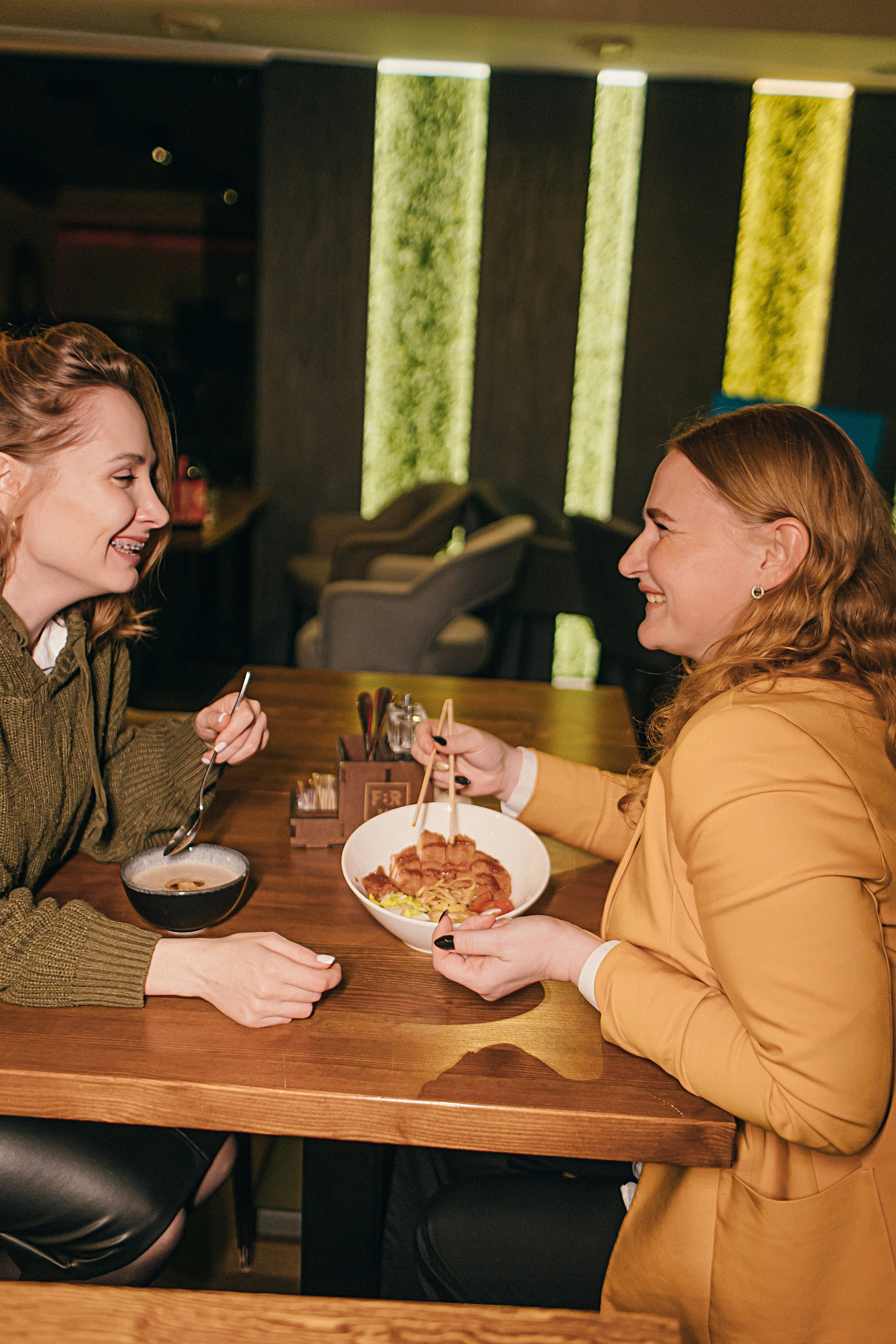 Бар спортивного питания. Семейный фотограф Тюмень, фотограф на роды Салмина Мария