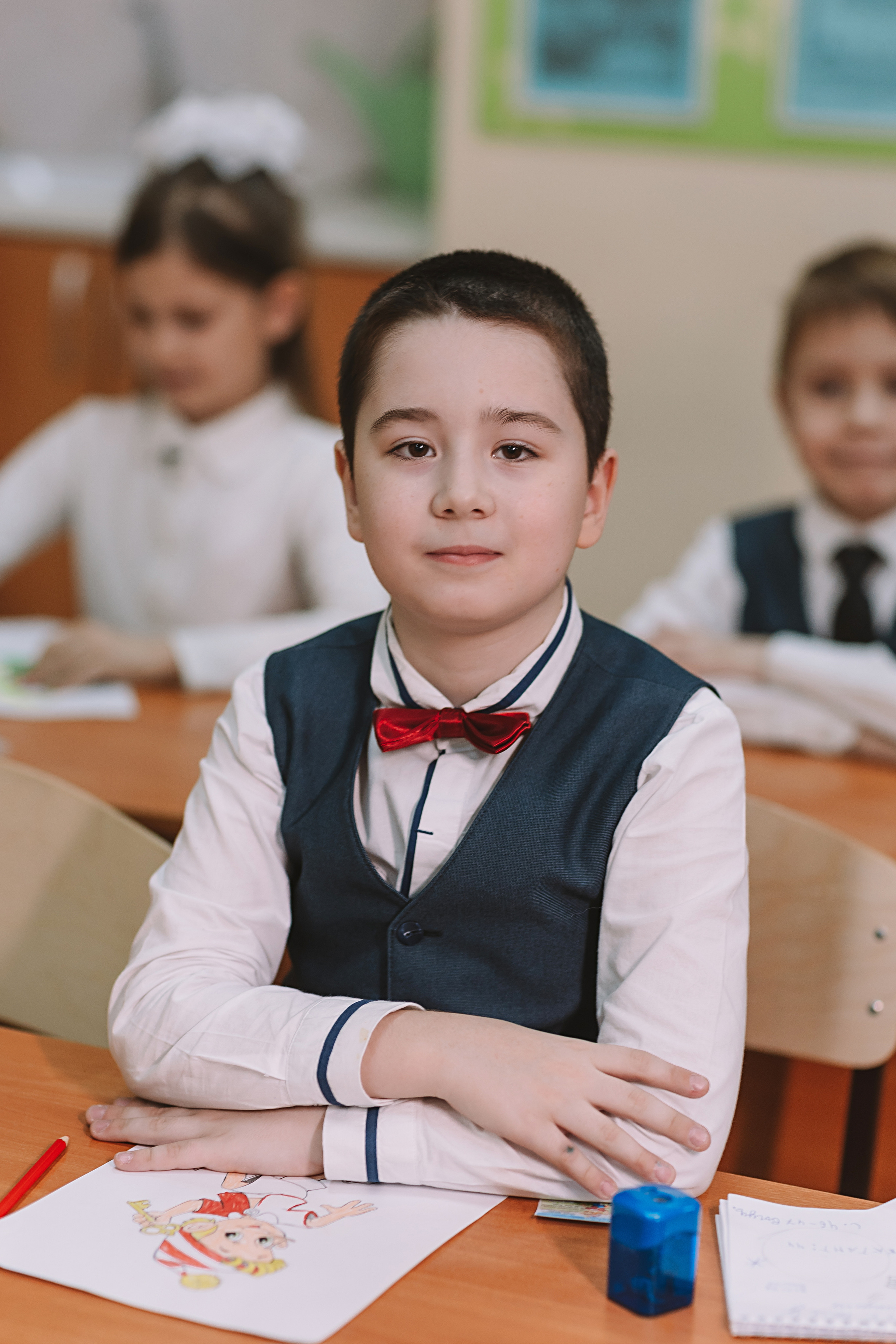 2 класс в школе. Семейный фотограф Тюмень, фотограф на роды Салмина Мария