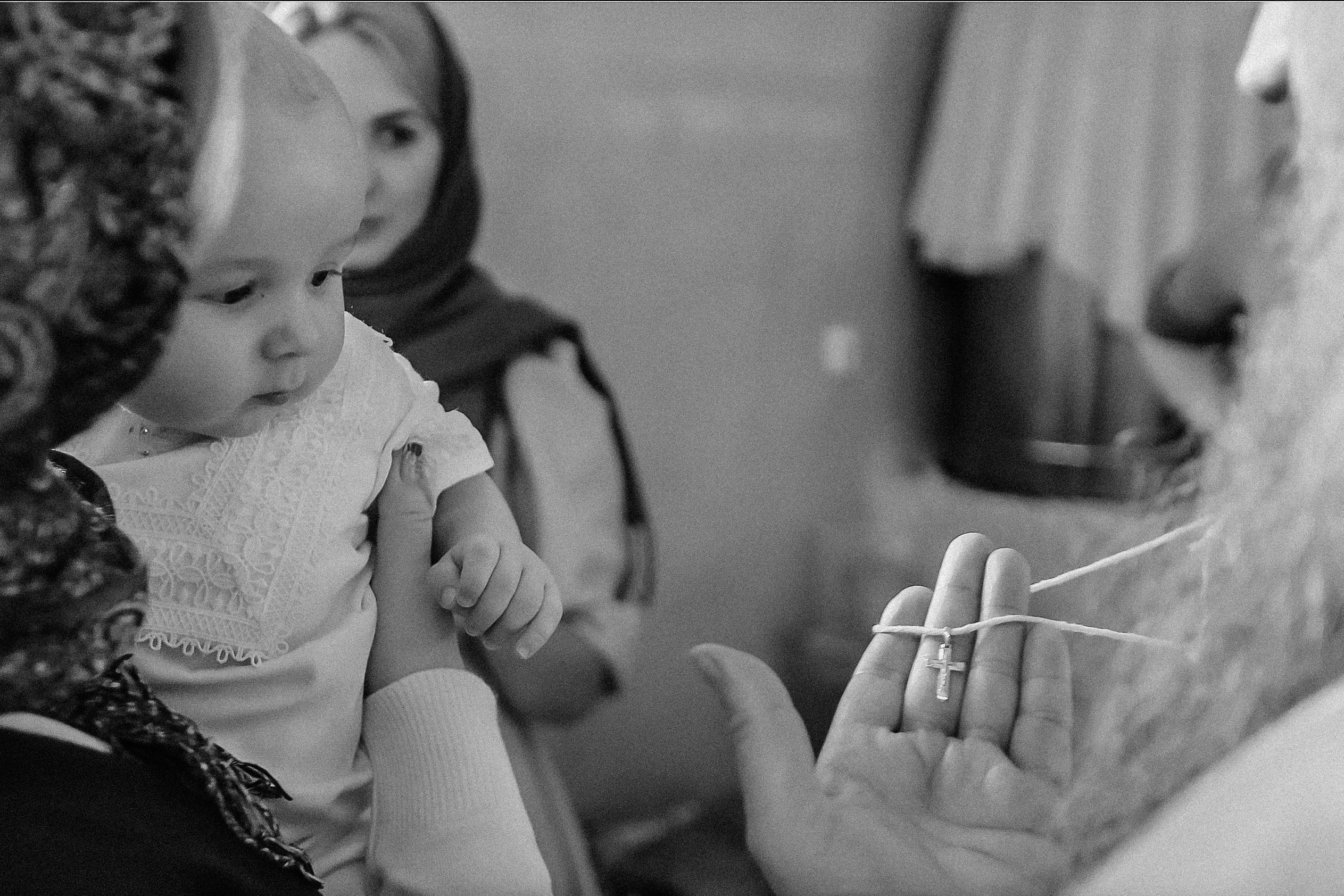 Крещение семакова. Семейный фотограф Тюмень, фотограф на роды Салмина Мария