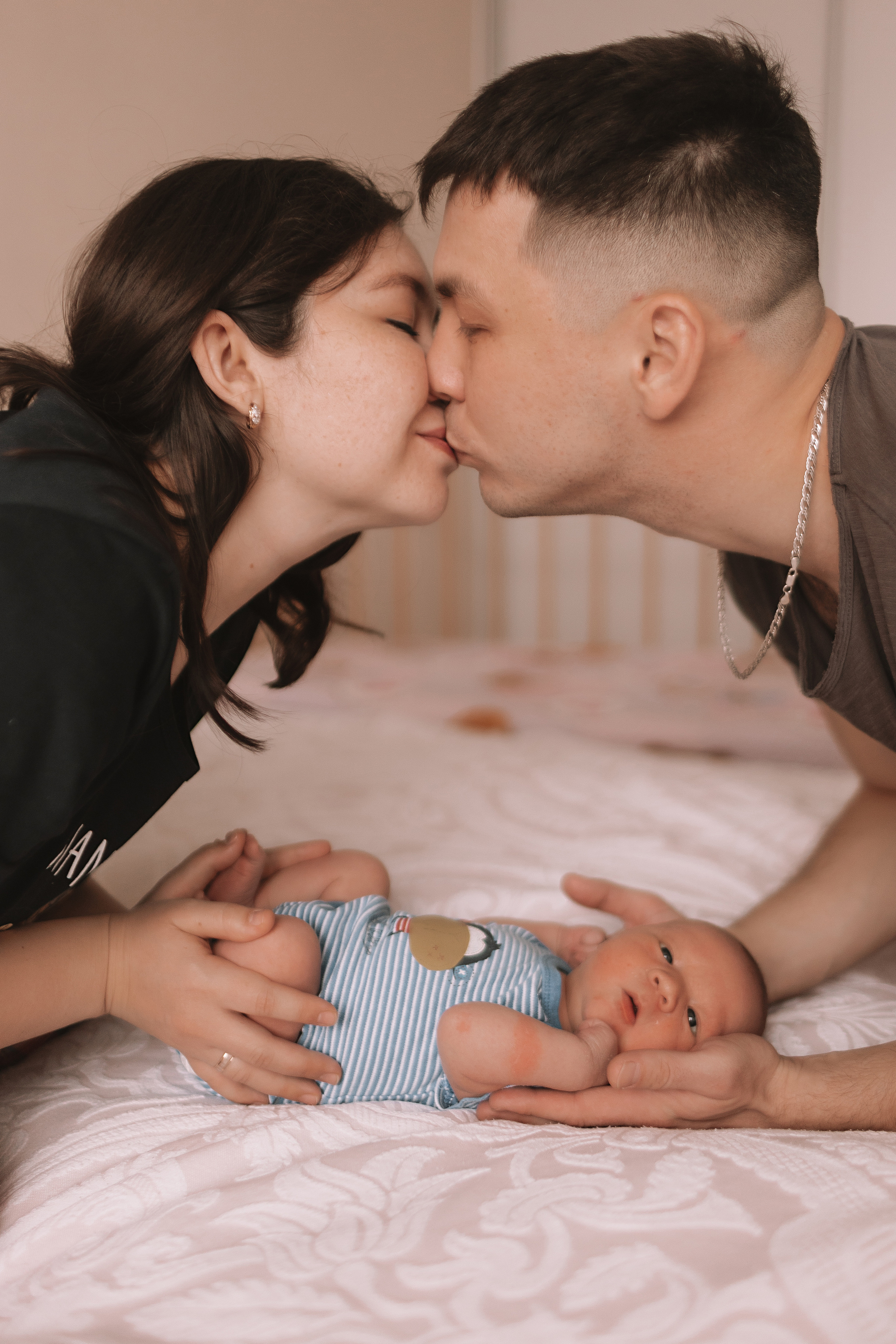 Руслан. Семейный фотограф Тюмень, фотограф на роды Салмина Мария